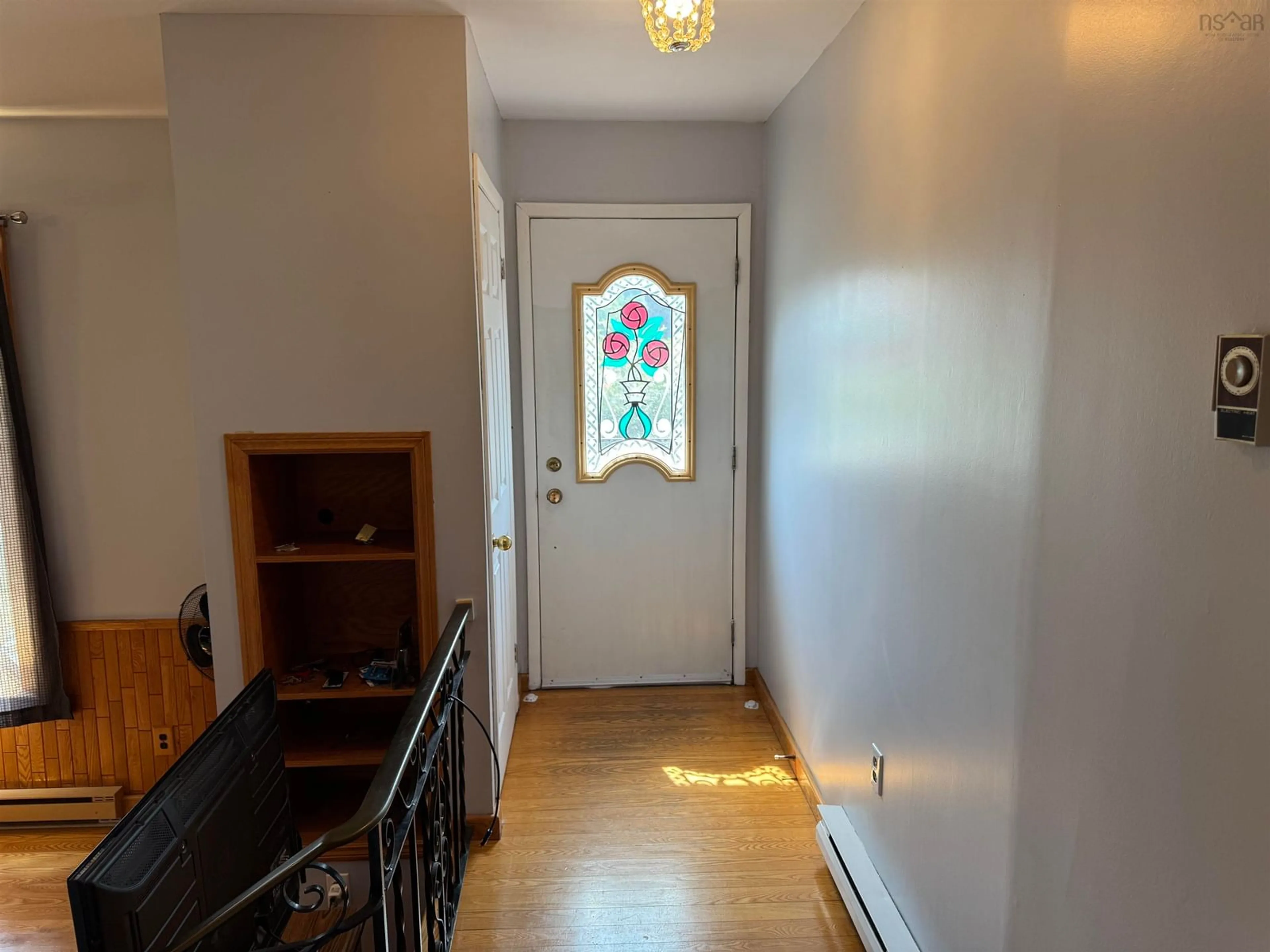 Indoor entryway for 1412 North Main St, Westville Nova Scotia B0K 2A0