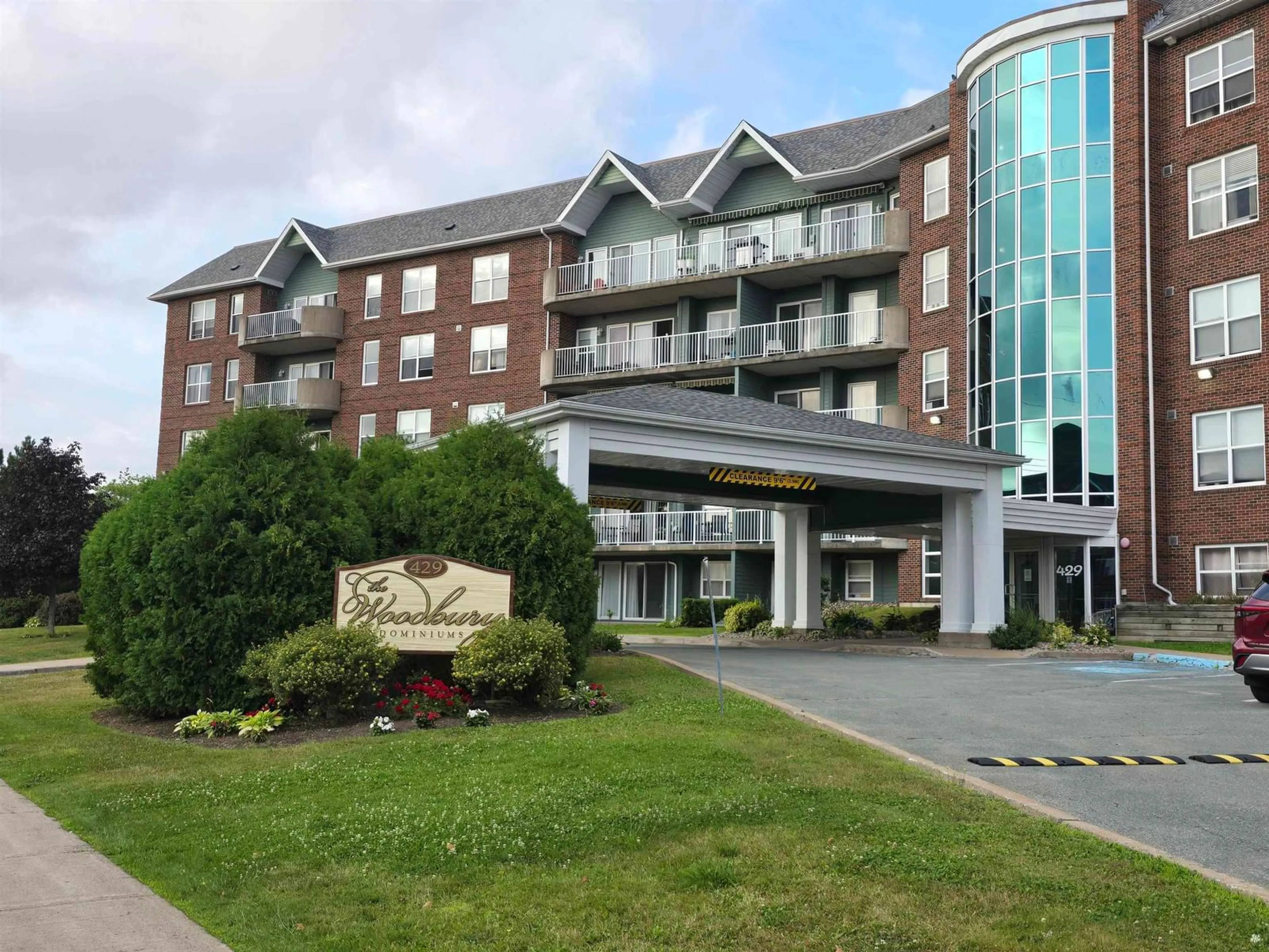 Indoor foyer for 429 Parkland Dr #301, Halifax Nova Scotia B3S 1L3