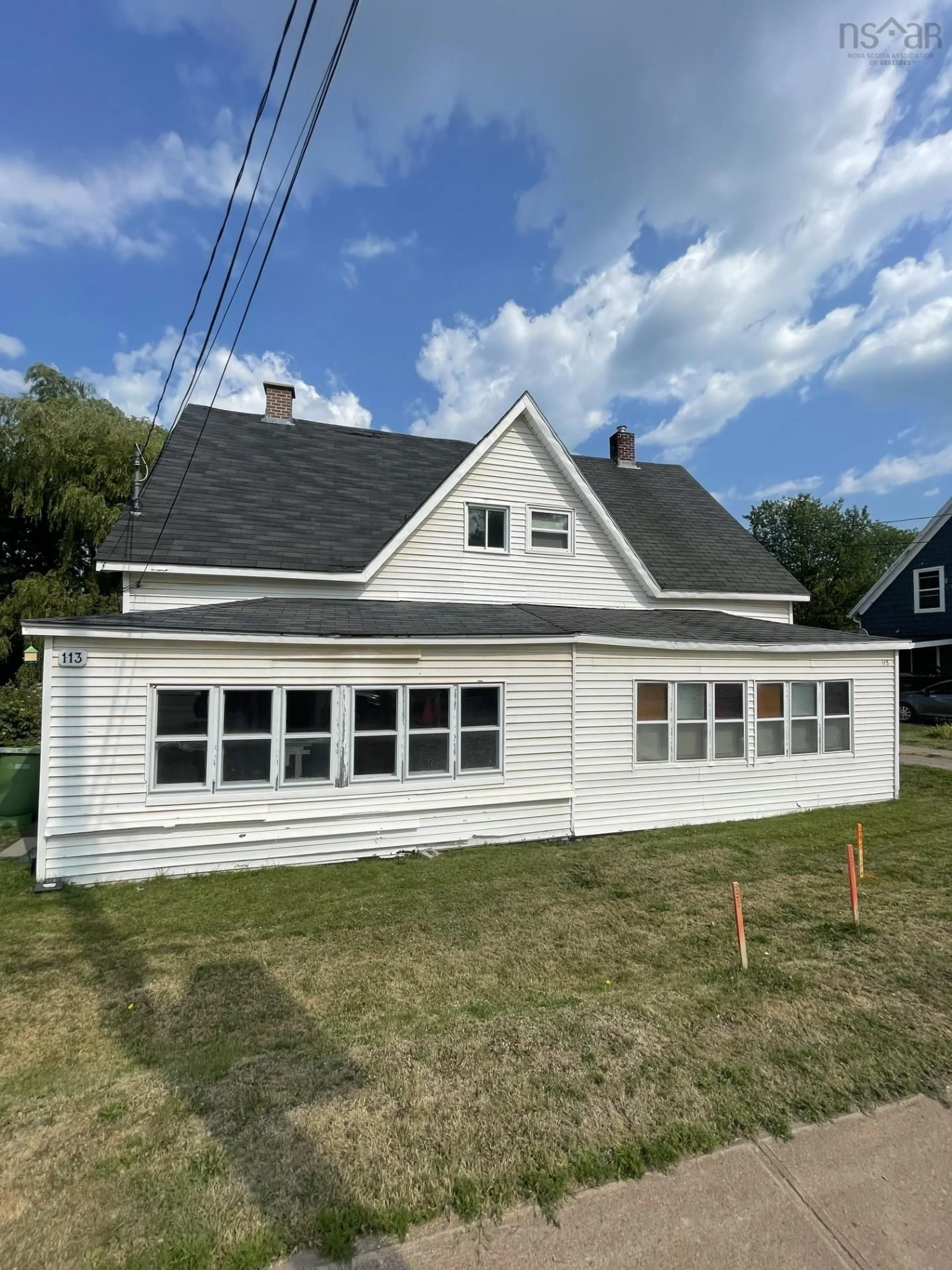 Home with vinyl exterior material, building for 113 Rutherford St, Stellarton Nova Scotia B0K 1S0