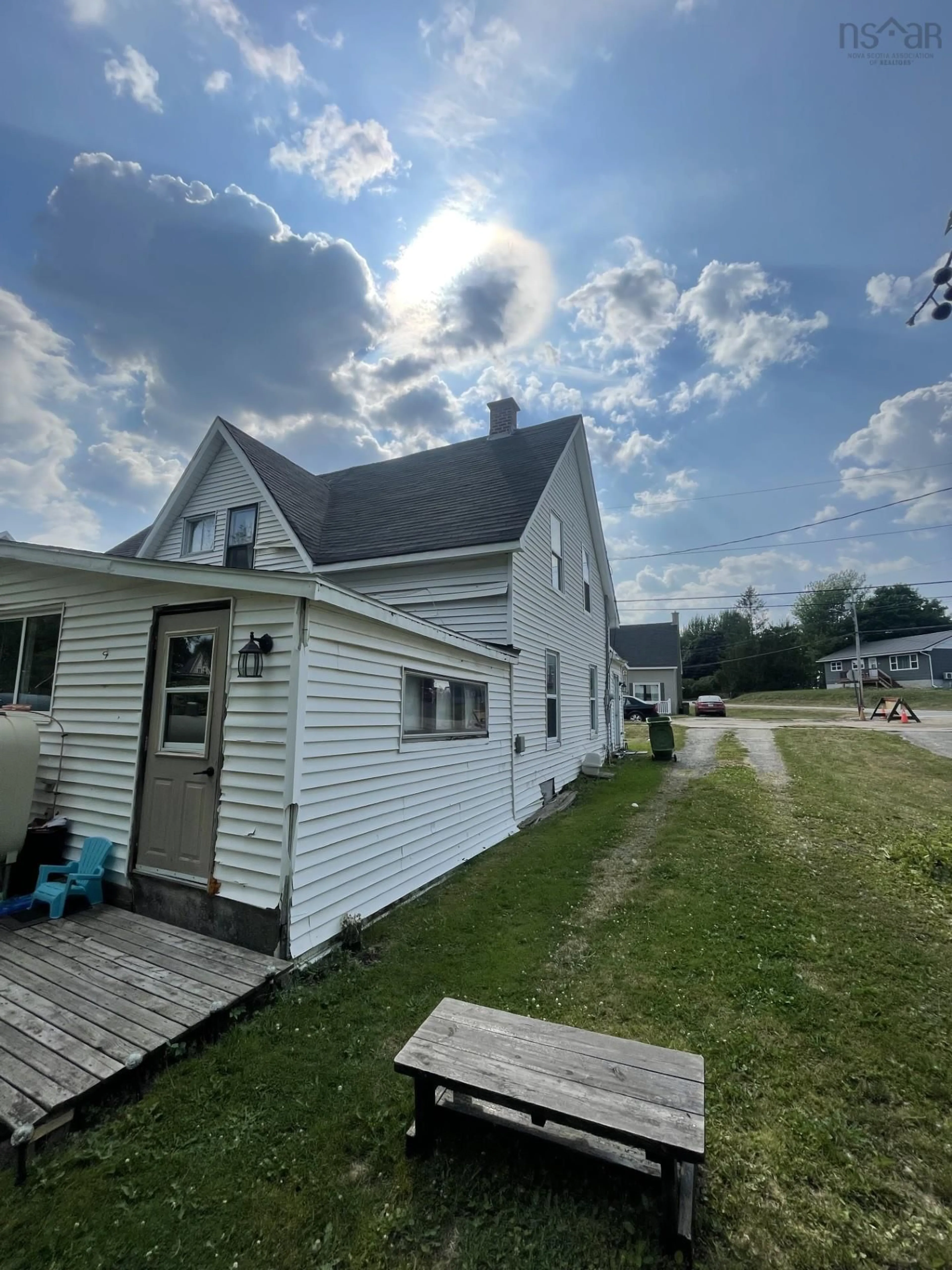 A pic from outside/outdoor area/front of a property/back of a property/a pic from drone, building for 113 Rutherford St, Stellarton Nova Scotia B0K 1S0