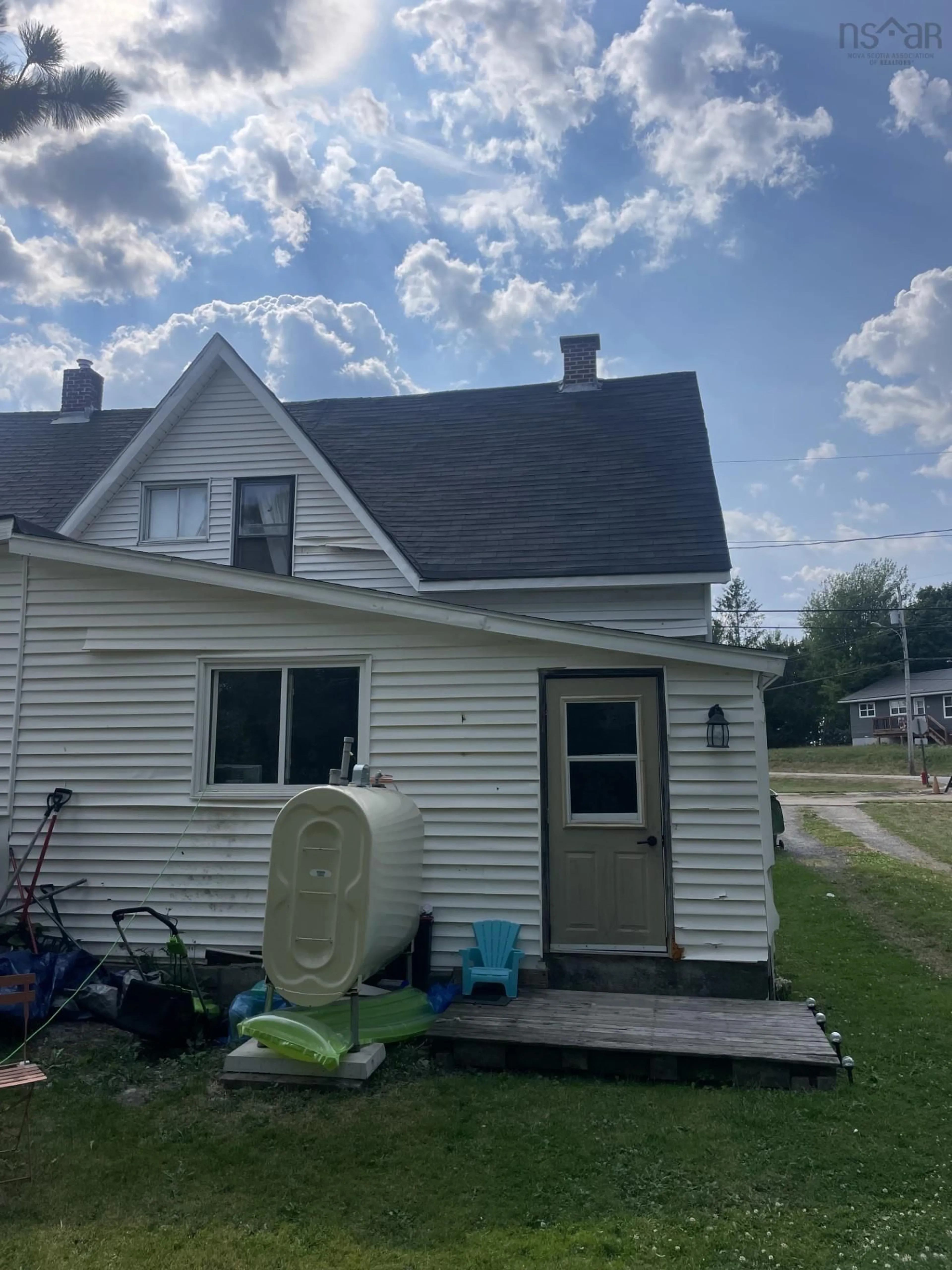 Home with vinyl exterior material, street for 113 Rutherford St, Stellarton Nova Scotia B0K 1S0