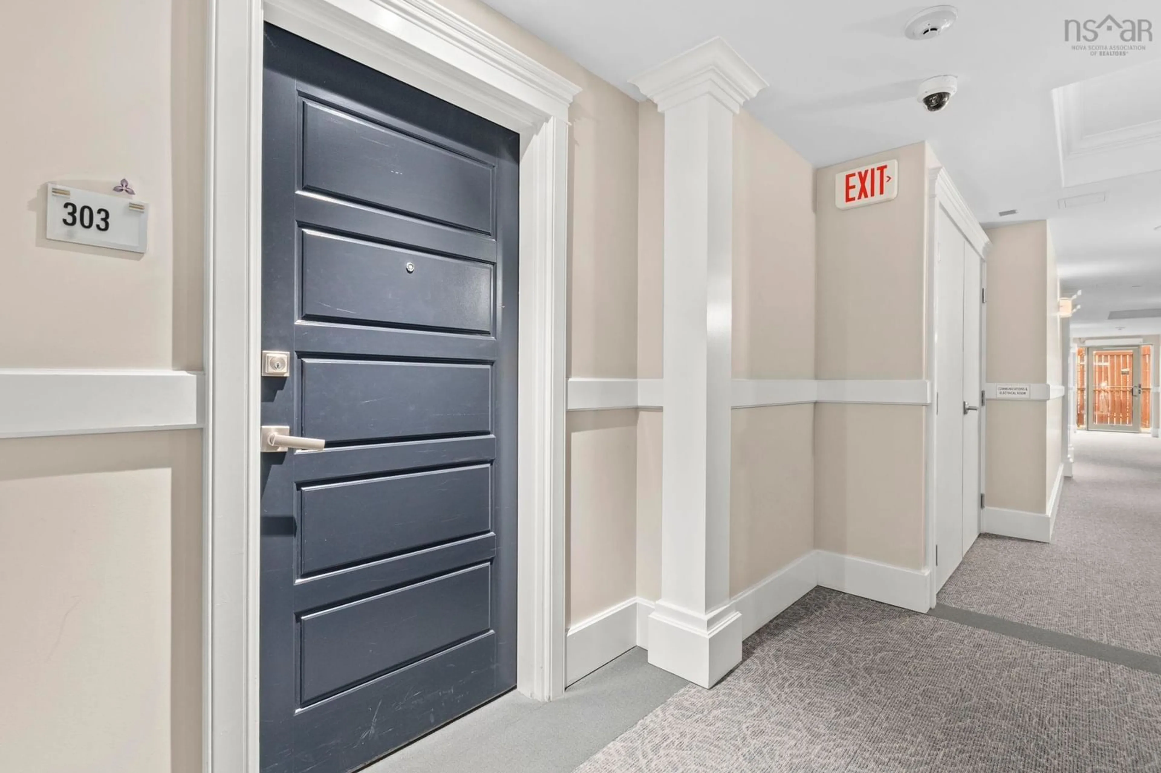 Indoor entryway for 1445 South Park St #303, Halifax Nova Scotia B3J 0B6