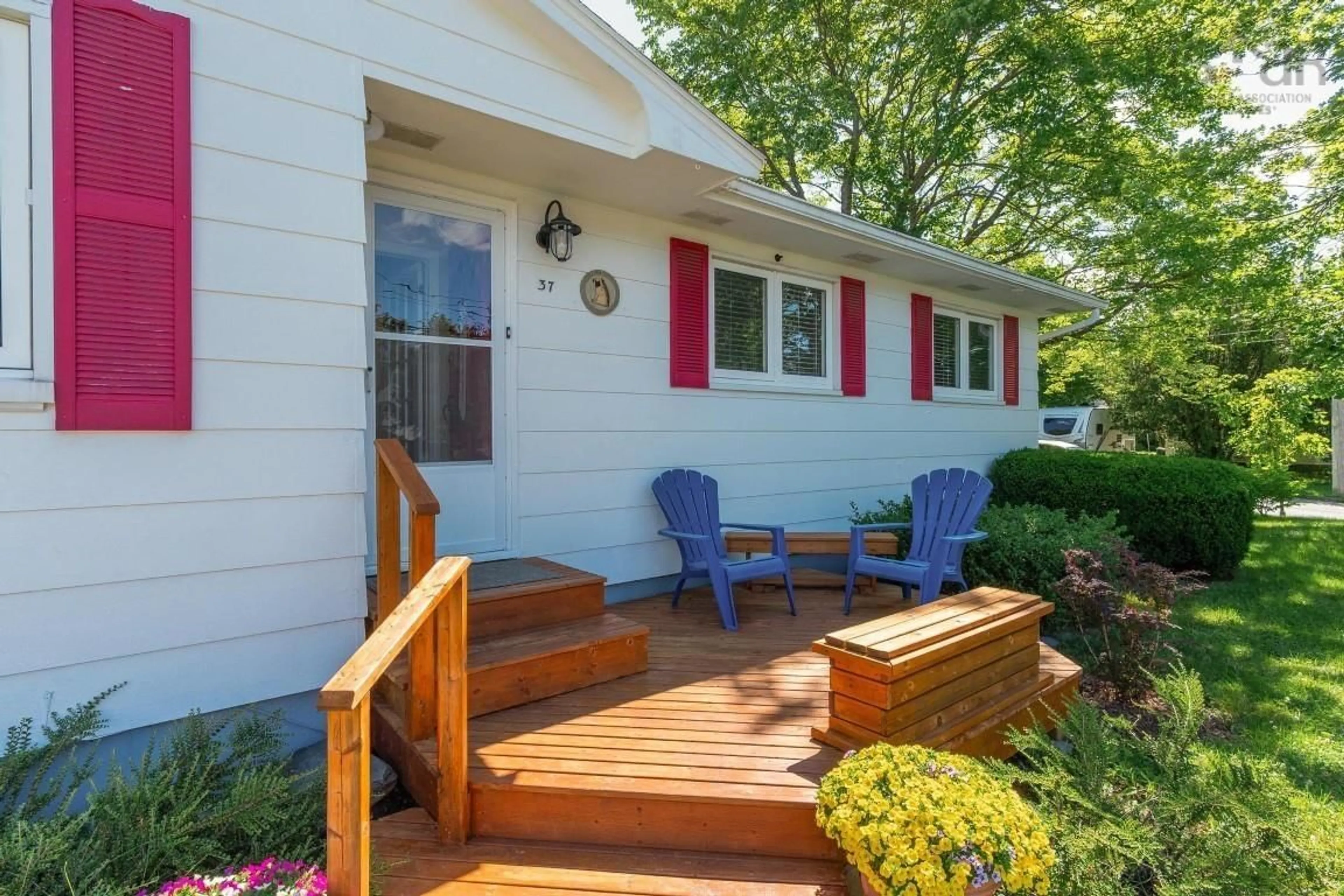 Patio, street for 37 Robert Dr, Dartmouth Nova Scotia B2W 2A2