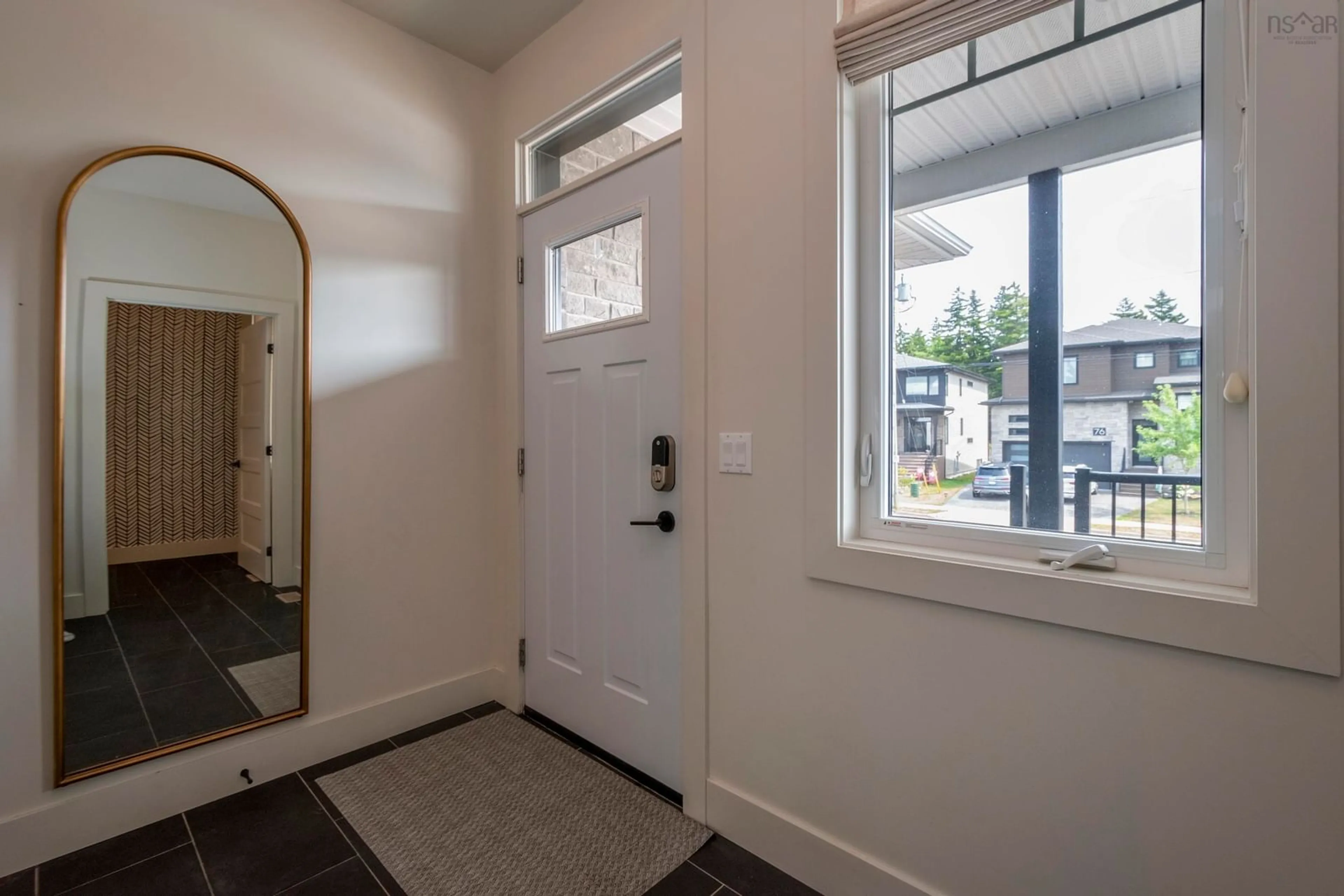Indoor entryway for 77 Bristolton Ave, Bedford Nova Scotia B4B 0Z4
