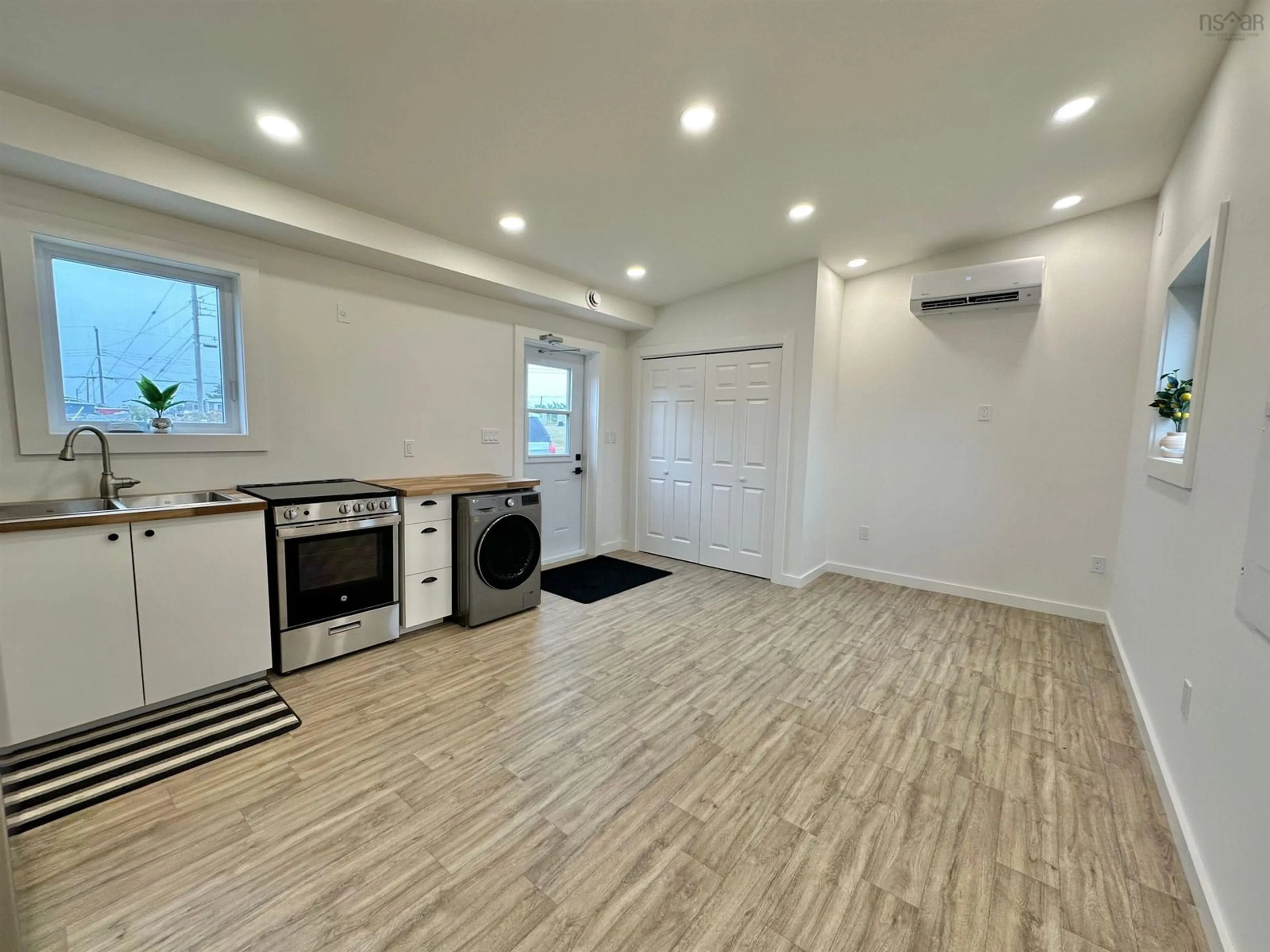 A pic of a room for 10 Hoben Cres, Brooklyn Nova Scotia B5A 5H8