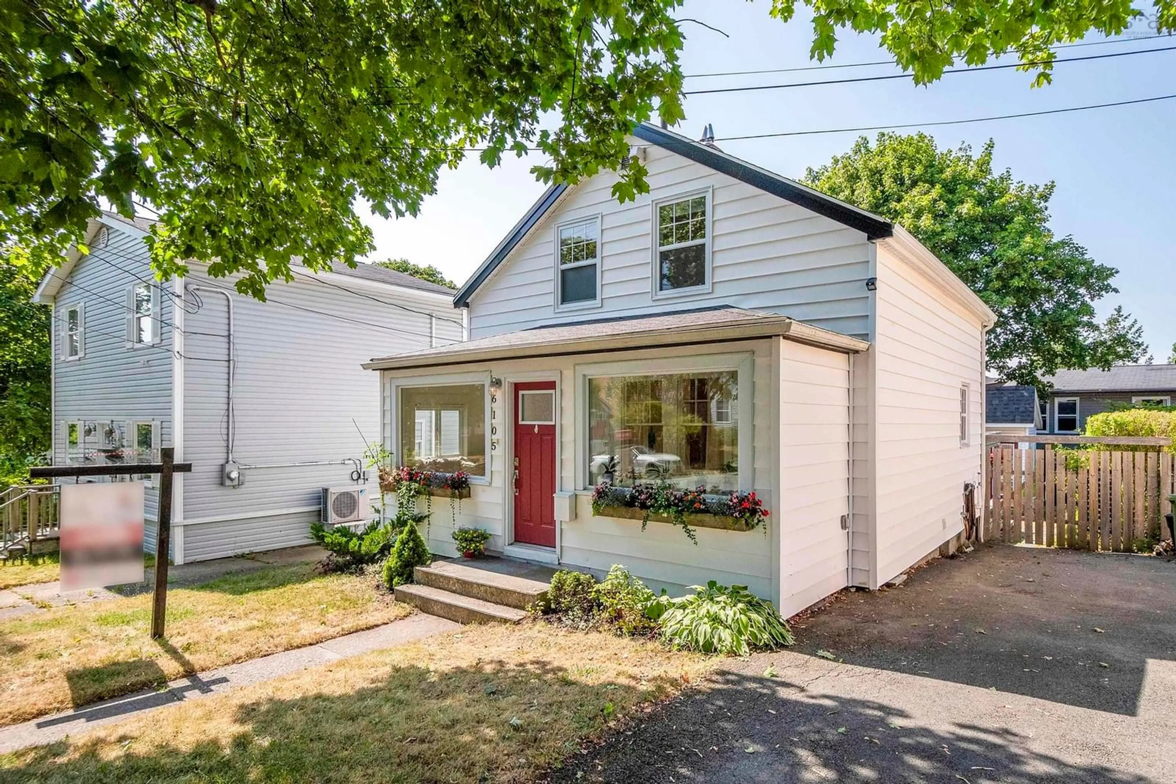 Home with vinyl exterior material, street for 6105 Leeds St, Halifax Nova Scotia B3K 2T8