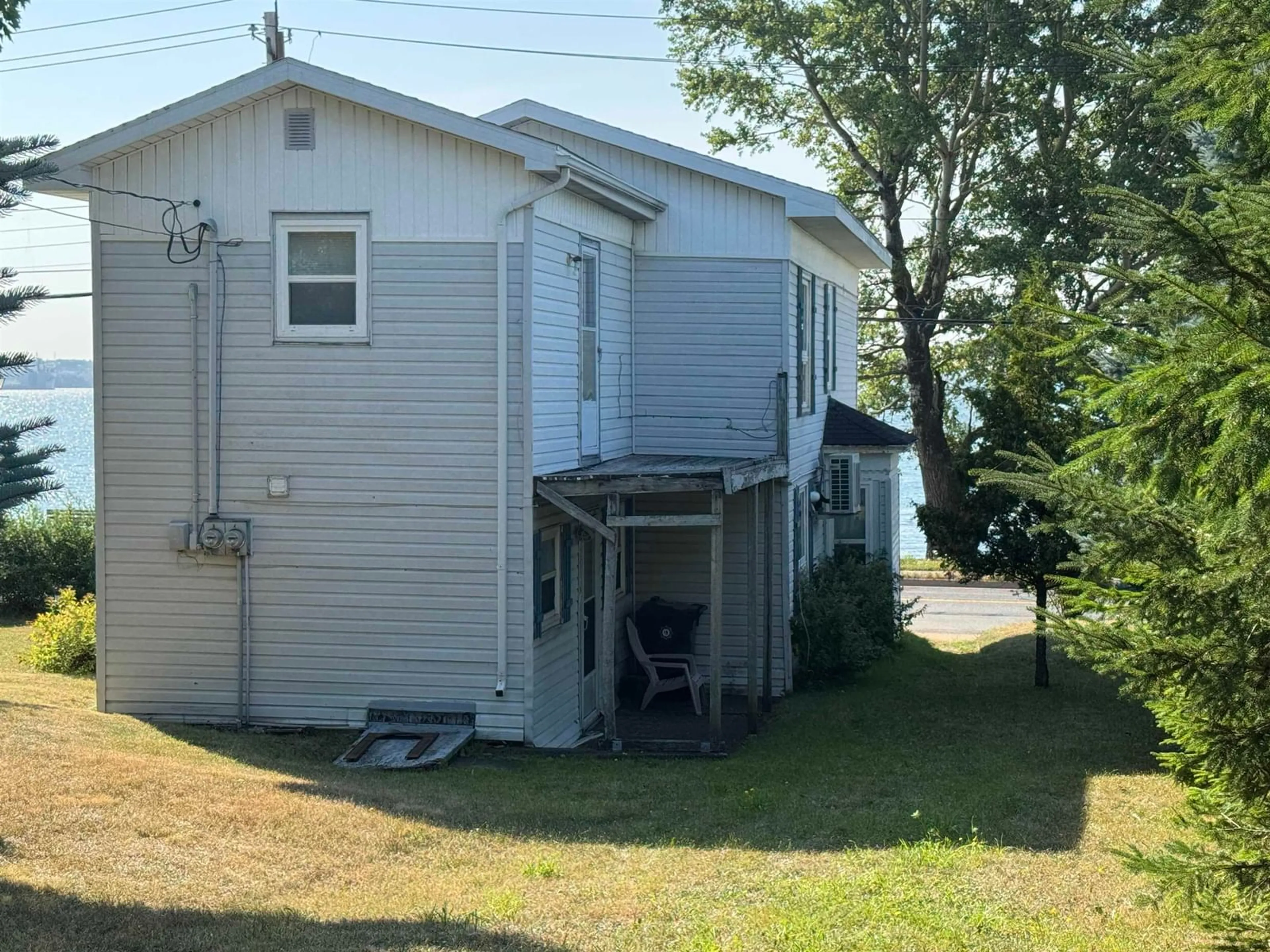 Unknown for 402 Purves St, North Sydney Nova Scotia B2A 1C6