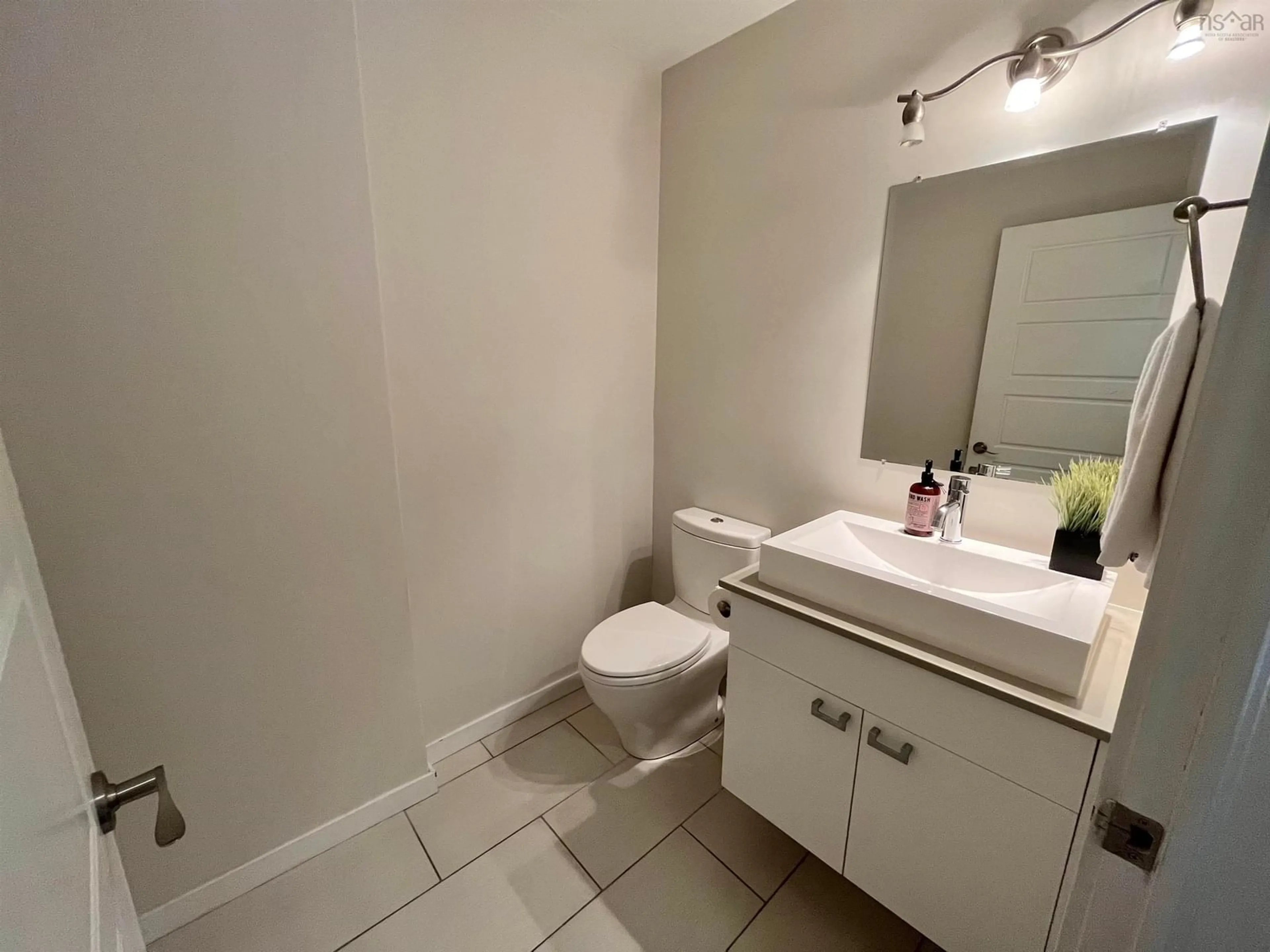 A pic of a room for 305 - 2116 Gottingen St, Halifax Nova Scotia B3K 0C5