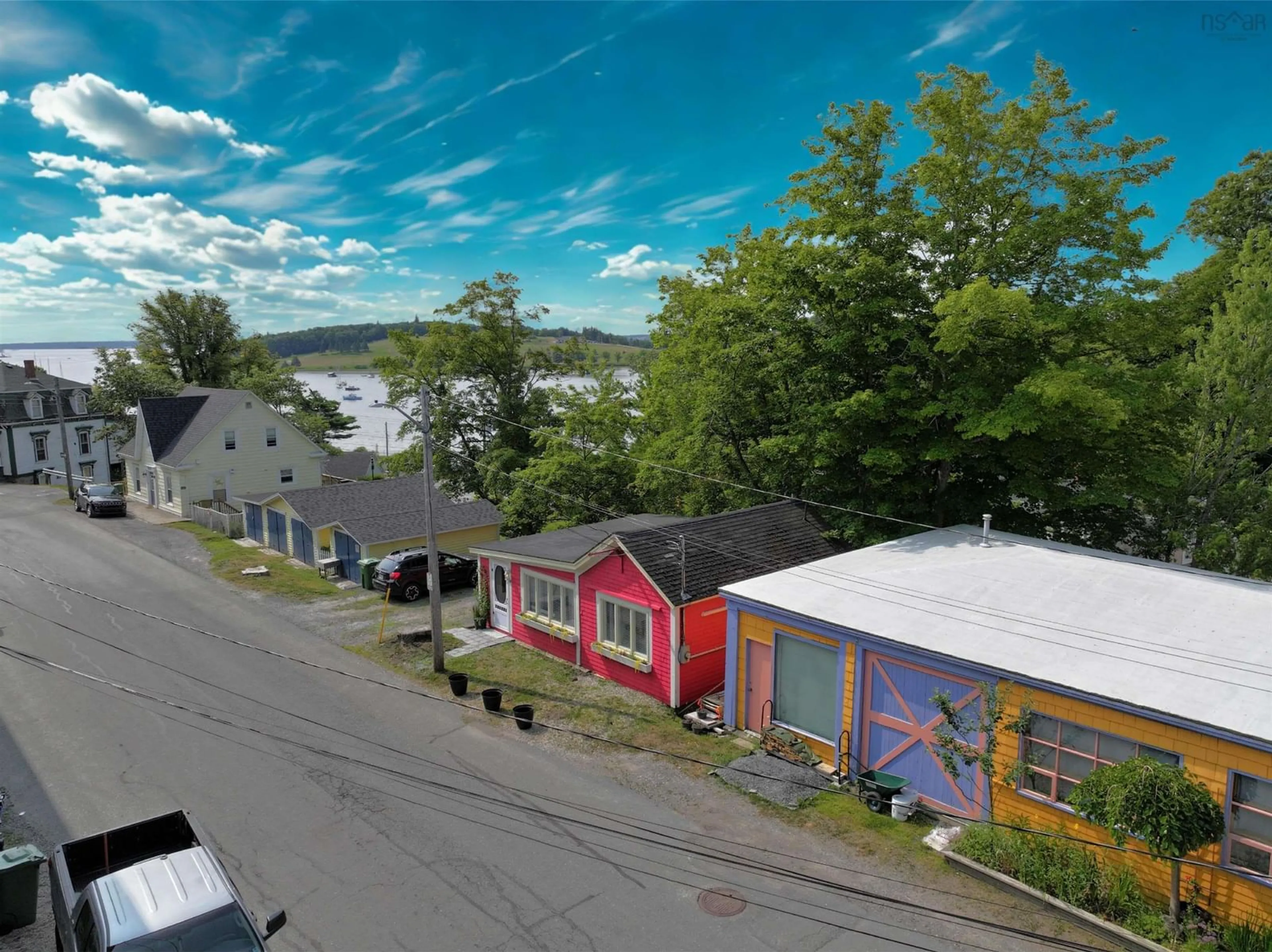 A pic from outside/outdoor area/front of a property/back of a property/a pic from drone, unknown for 10 Pelham St, Lunenburg Nova Scotia B0J 2C0