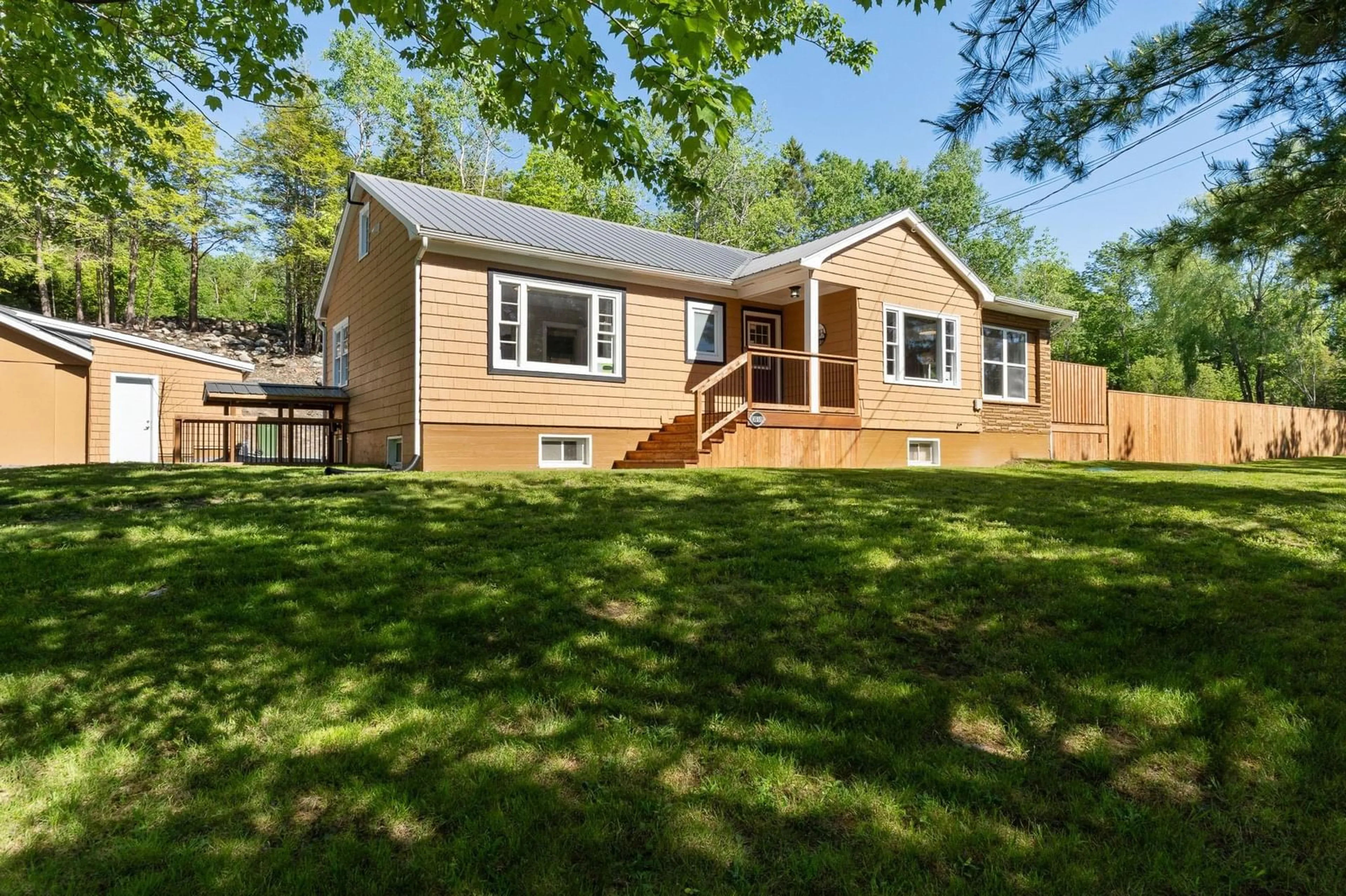 Home with vinyl exterior material, unknown for 3650 Highway 2 Hwy, Fletchers Lake Nova Scotia B2T 1H7