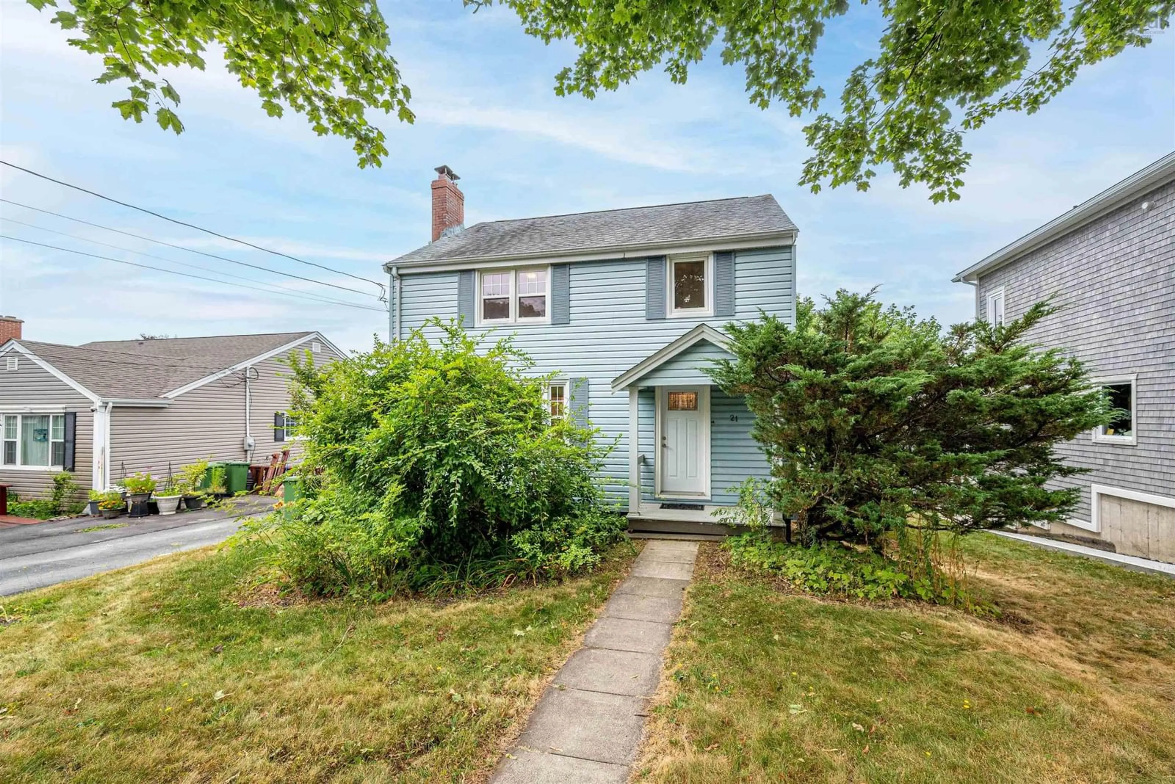Home with vinyl exterior material, street for 21 Mount Pleasant Ave, Dartmouth Nova Scotia B3A 3T3