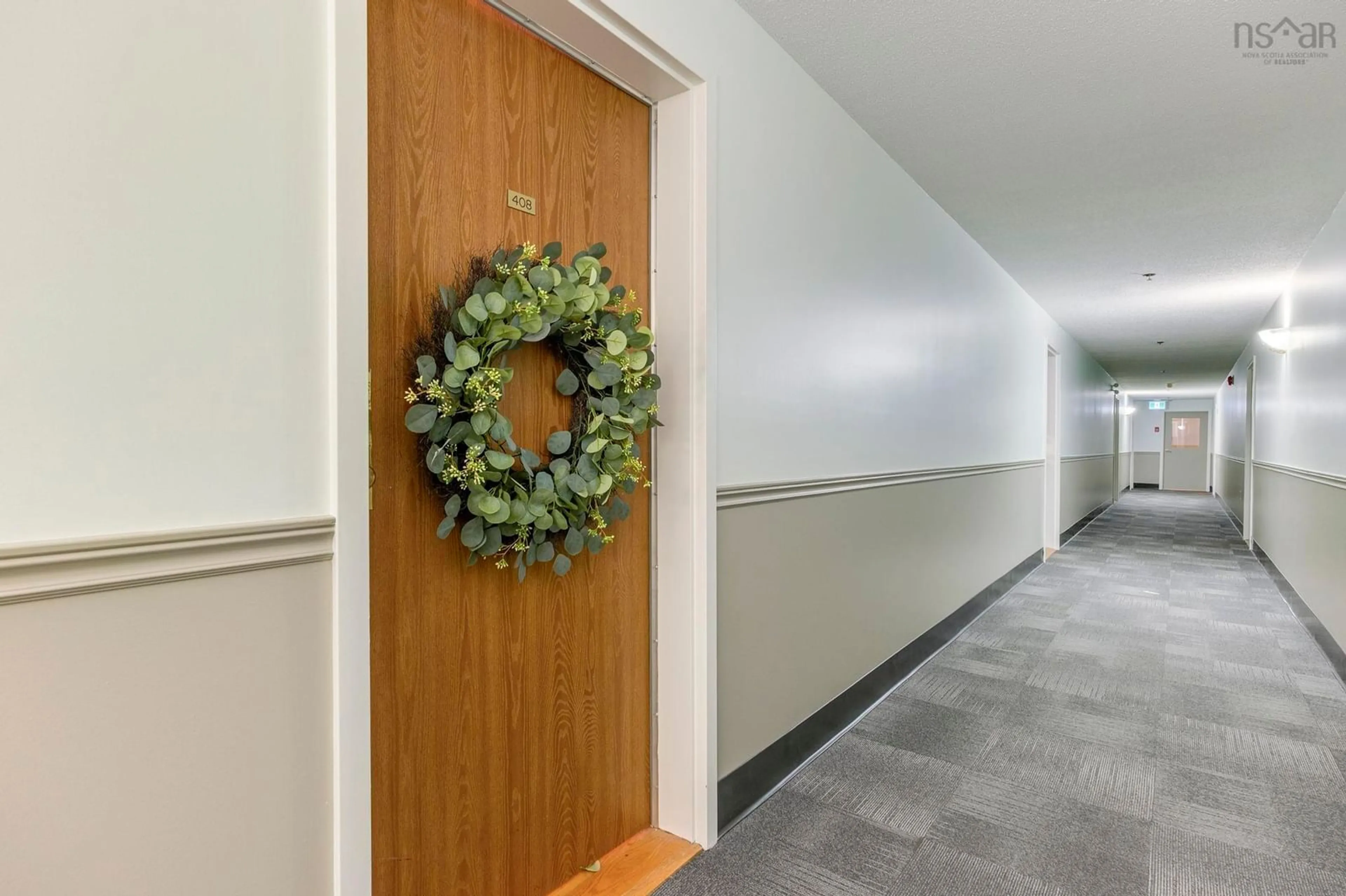 Indoor foyer for 3700 John Parr Dr #408, Halifax Nova Scotia B3K 5V4