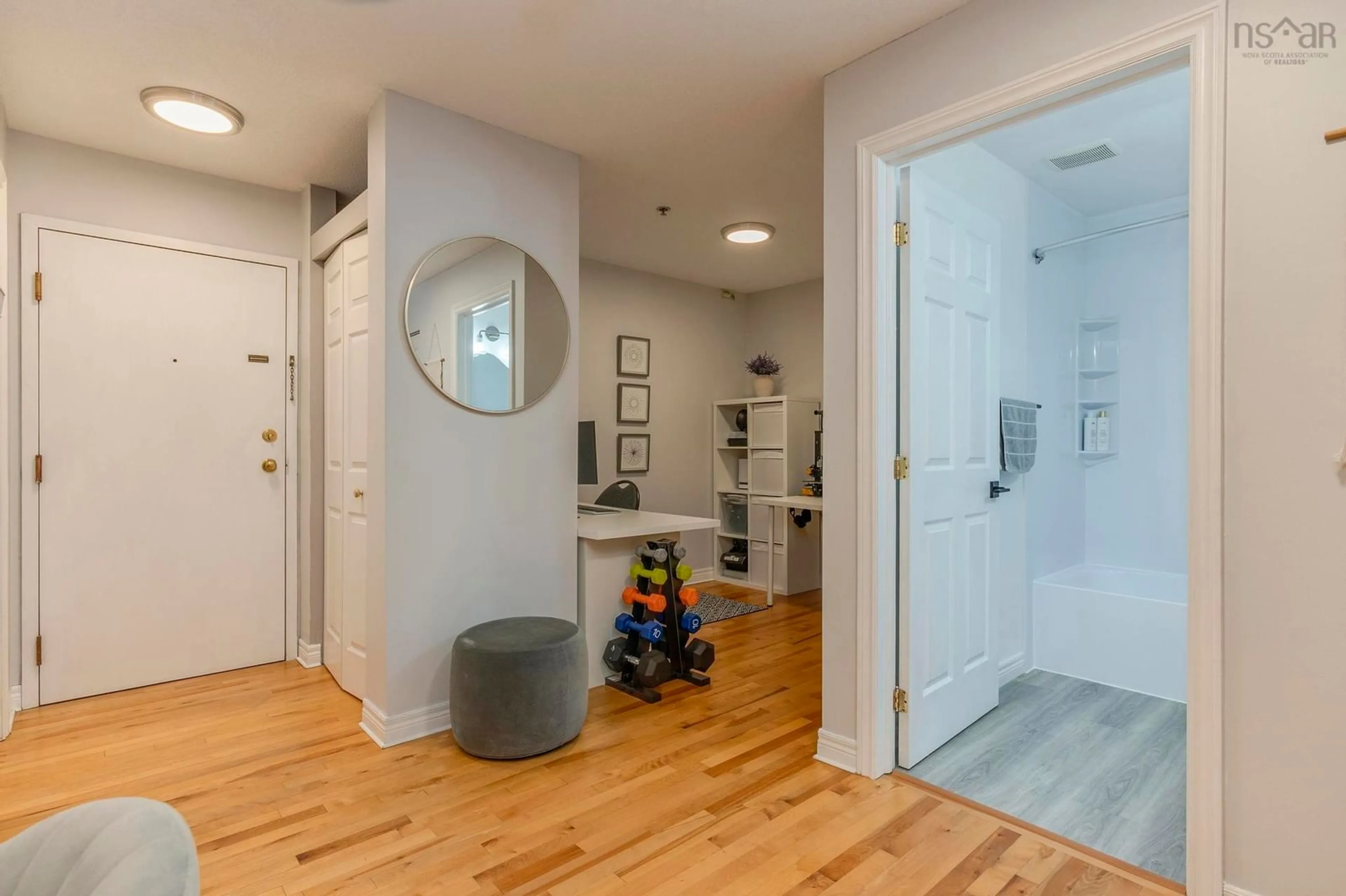 Indoor entryway for 3700 John Parr Dr #408, Halifax Nova Scotia B3K 5V4