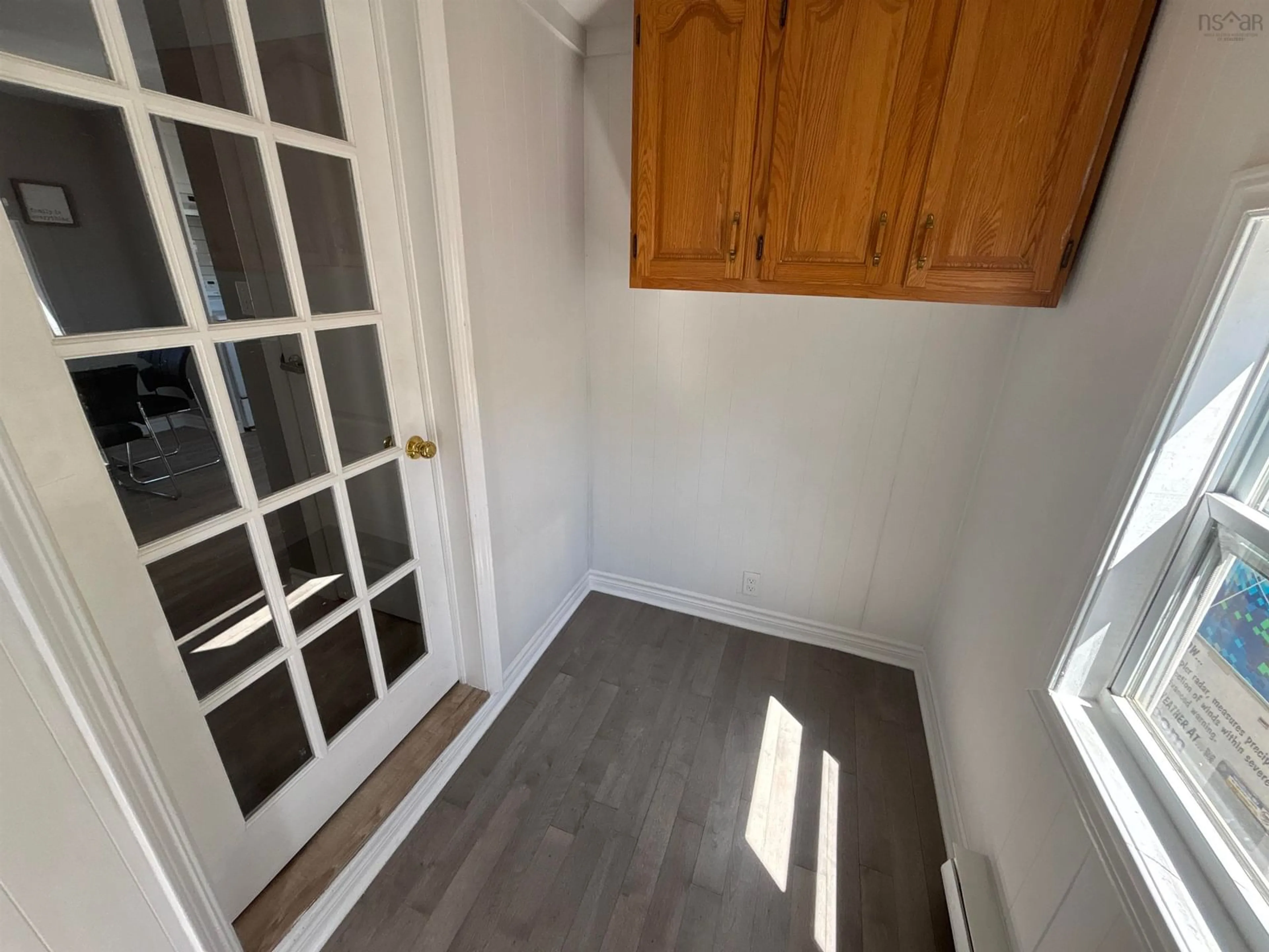 A pic of a room for 31 Earleton Ave, Dartmouth Nova Scotia B2Y 2A6