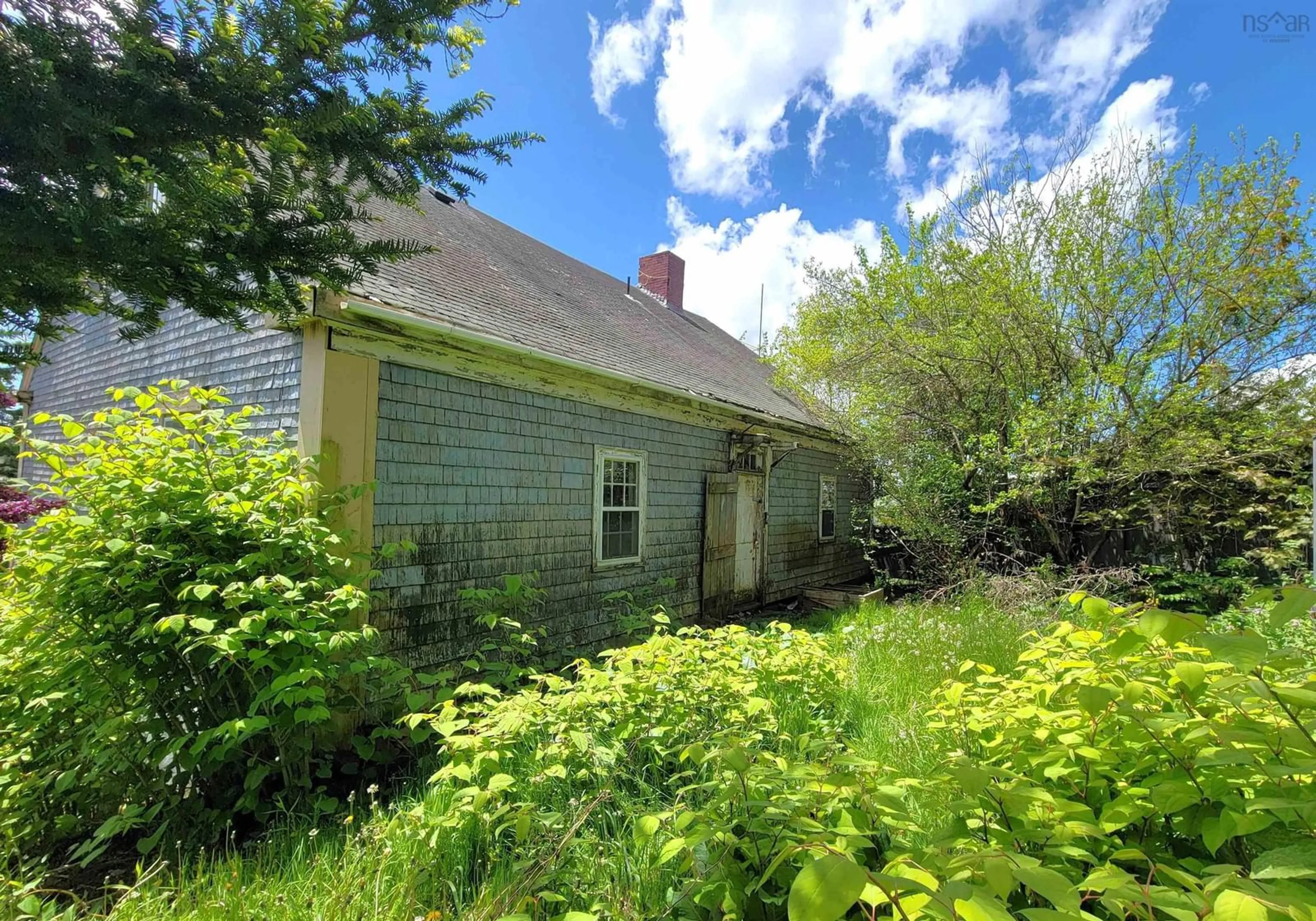Shed for 155 Pelham St, Lunenburg Nova Scotia B0J 2C0