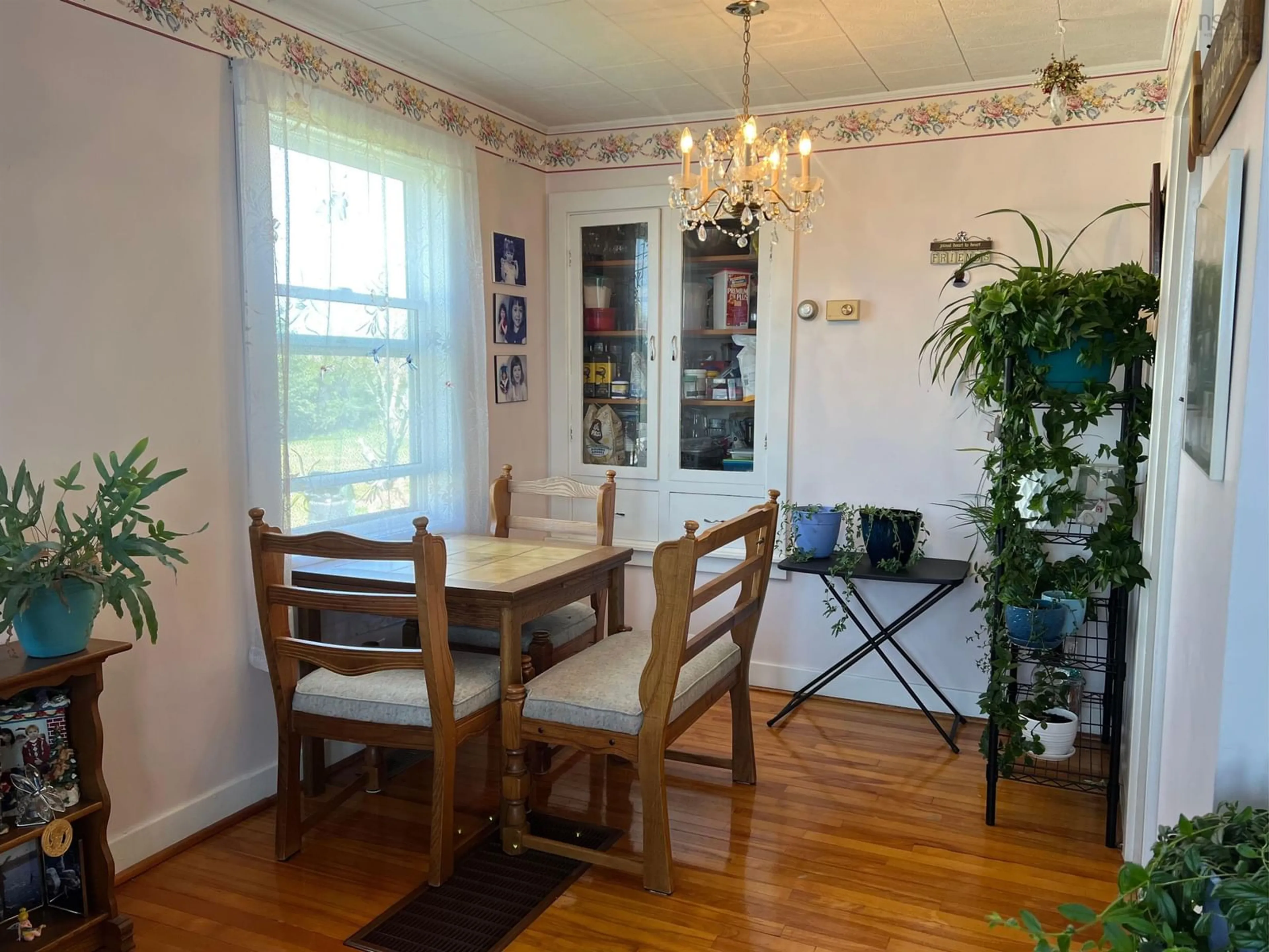 Dining room, wood/laminate floor for 68 Hibernia St, Yarmouth Nova Scotia B5A 2M6