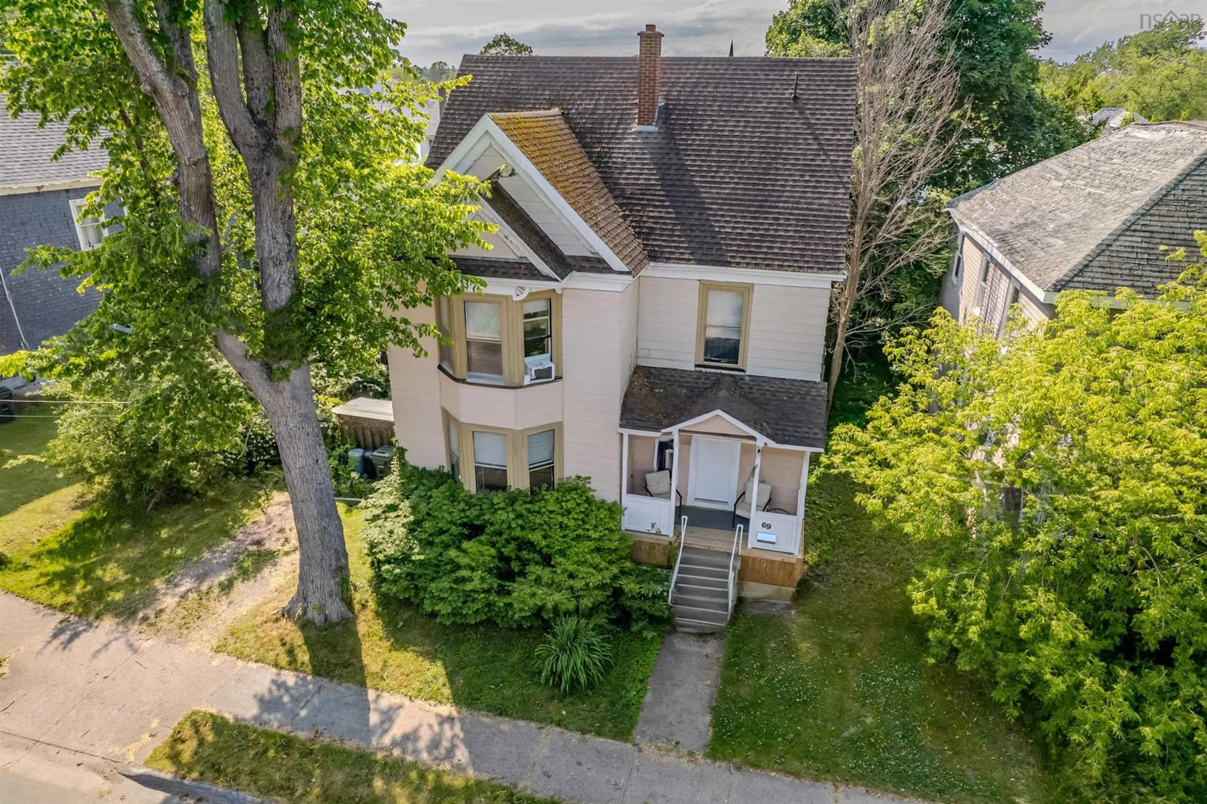 A pic from outside/outdoor area/front of a property/back of a property/a pic from drone, street for 69 Union St, Sydney Nova Scotia B1P 4X6