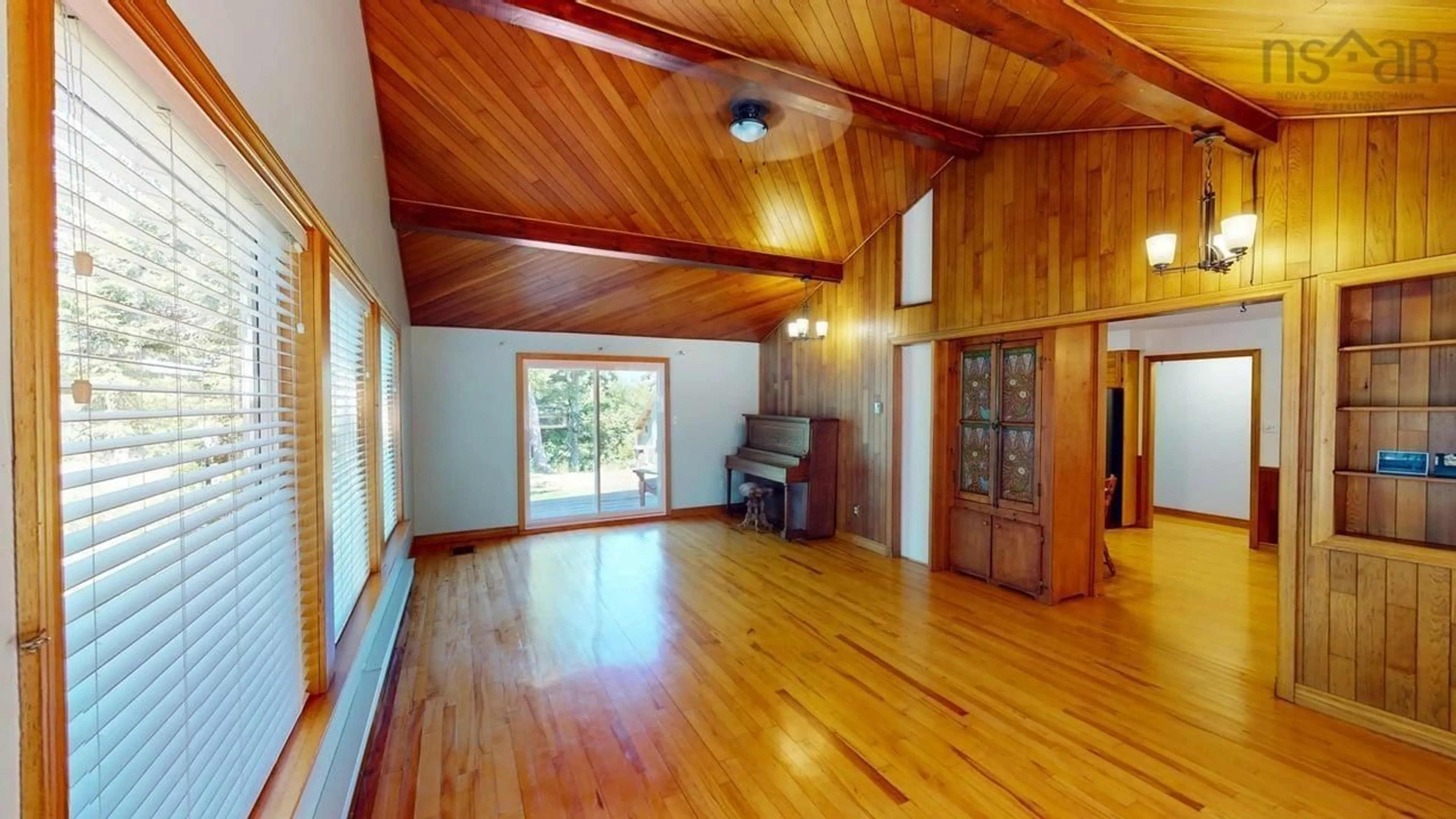 Indoor foyer for 891 Springfield Rd, St Andrew's Nova Scotia B0H 1X0