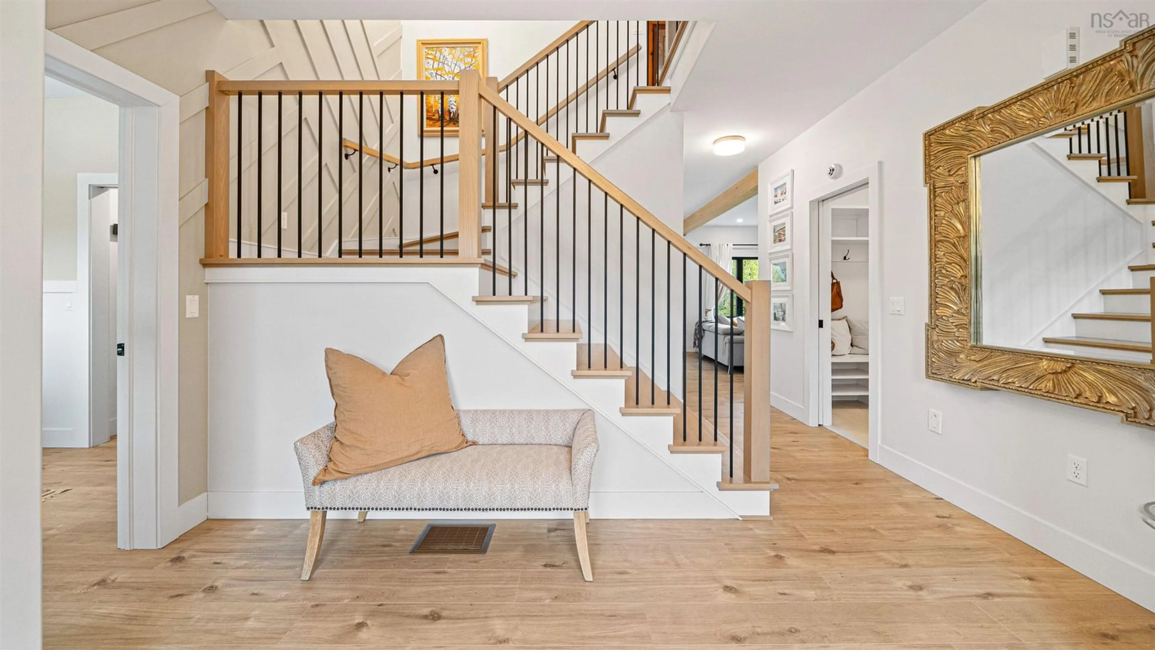 Indoor entryway for 456 Magenta Dr, Middle Sackville Nova Scotia B4E 0M7