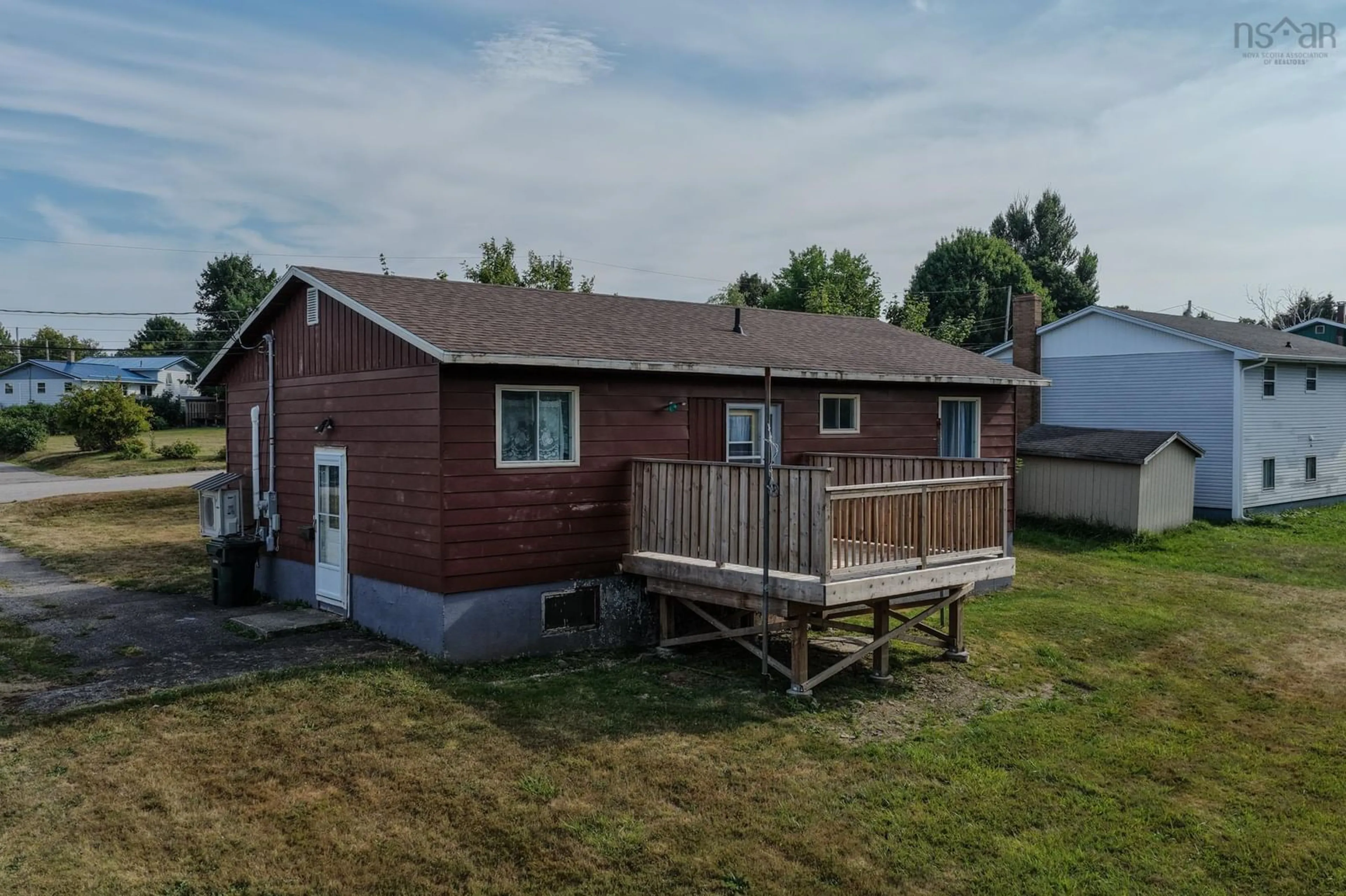 A pic from outside/outdoor area/front of a property/back of a property/a pic from drone, unknown for 21 Halliday St, Westmount Nova Scotia B1R 2A8