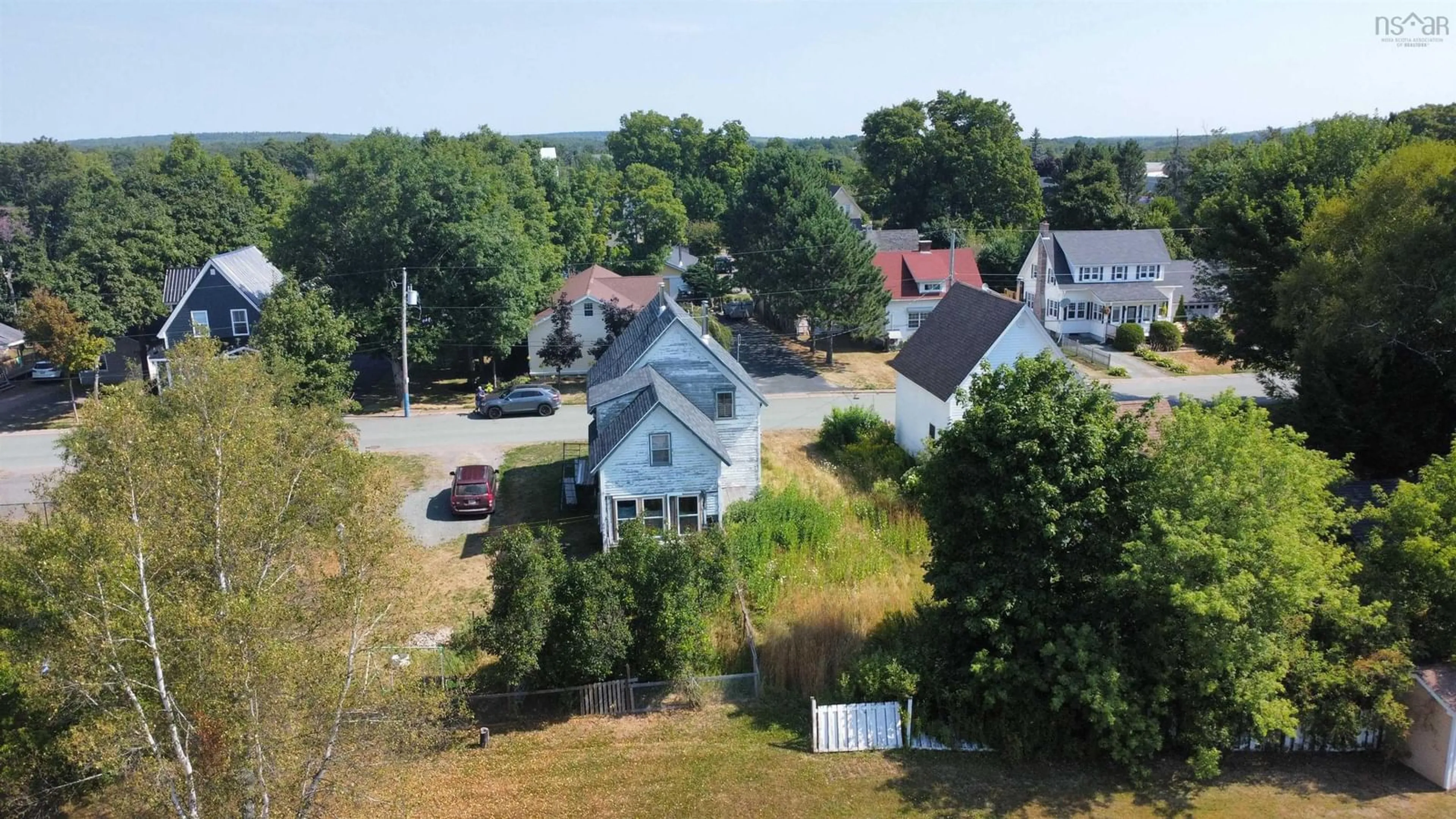 A pic from outside/outdoor area/front of a property/back of a property/a pic from drone, unknown for 40 Duke St, Oxford Nova Scotia B0M 1P0
