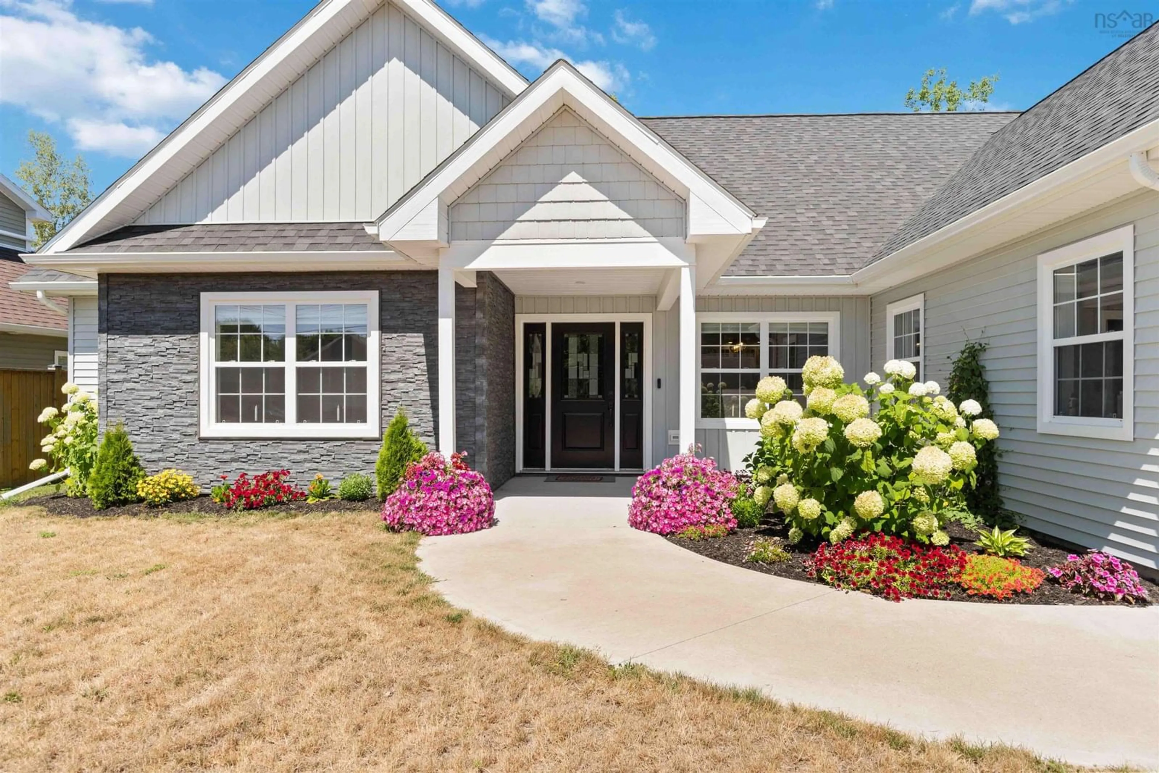 Home with vinyl exterior material, street for 1571 Sarah Dr, Coldbrook Nova Scotia B4R 1A1