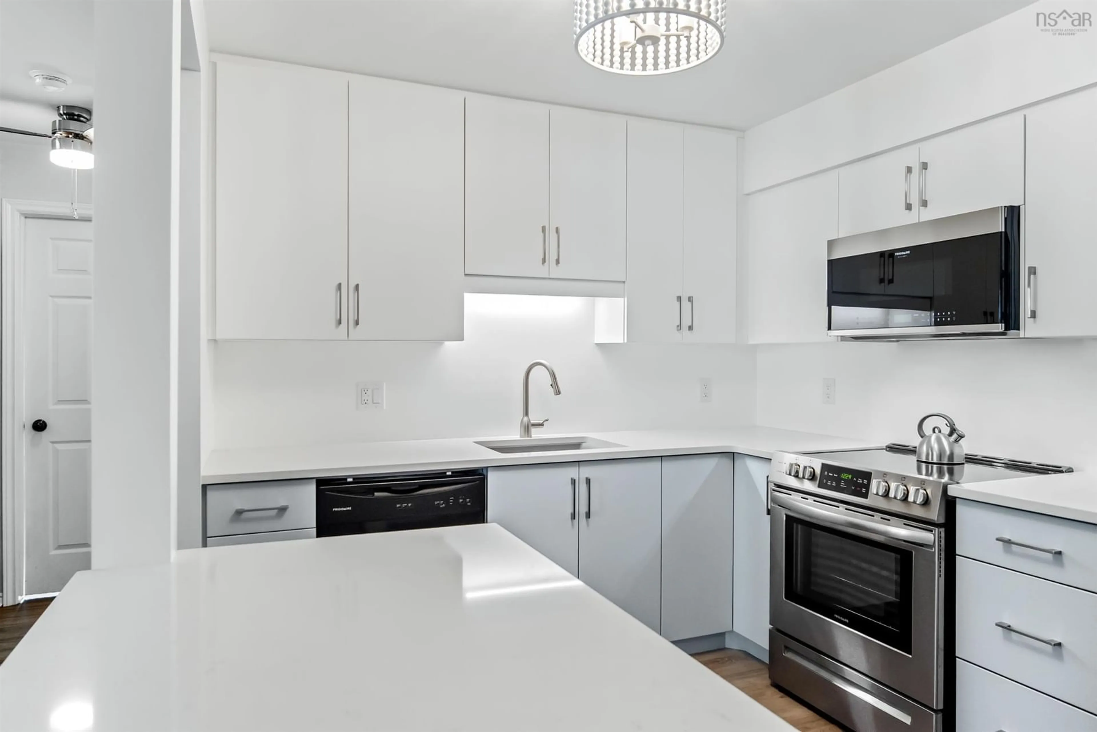 Standard kitchen, unknown for 87 Kearney Lake Road #309, Halifax Nova Scotia B3M 4H1