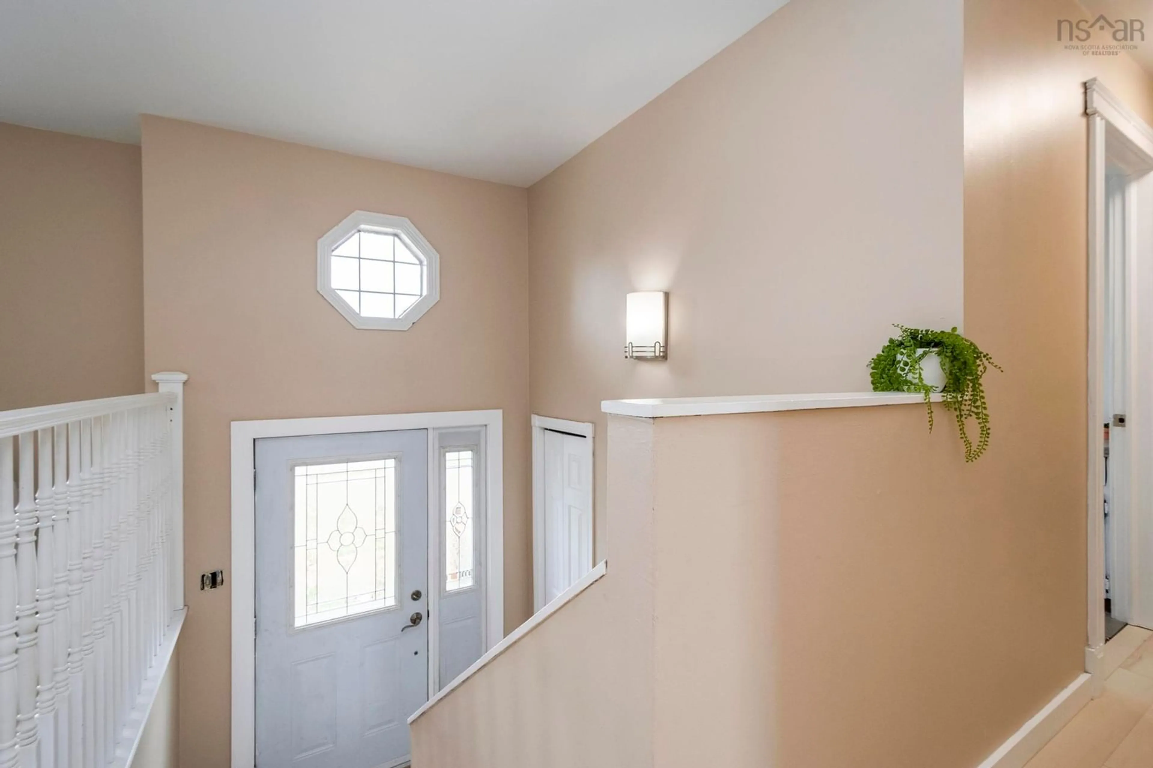 Indoor entryway for 16 Ridgeview St, Milford Nova Scotia B0N 1Y0