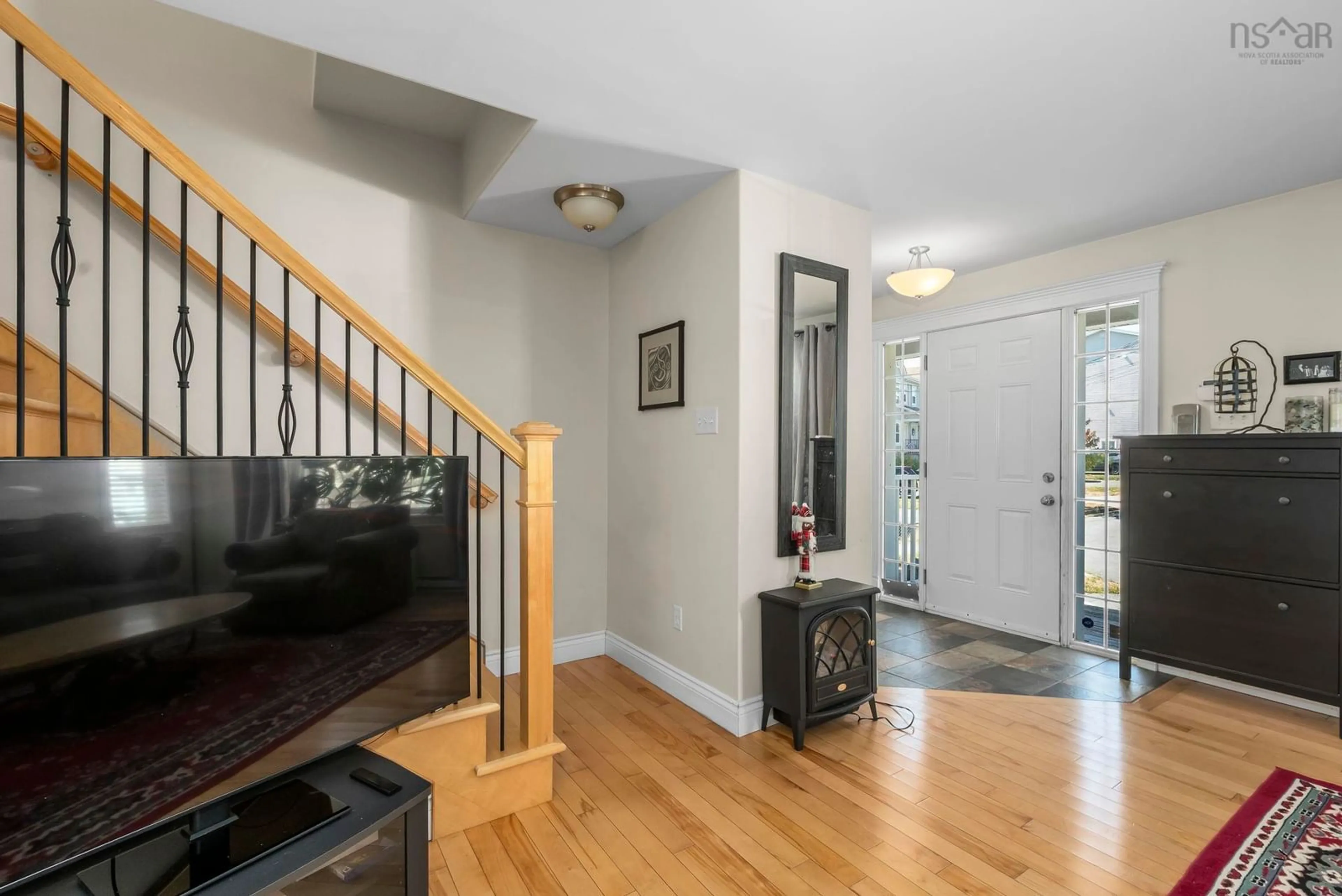 Indoor entryway for 67 Halef Crt, Halifax Nova Scotia B3N 0C1