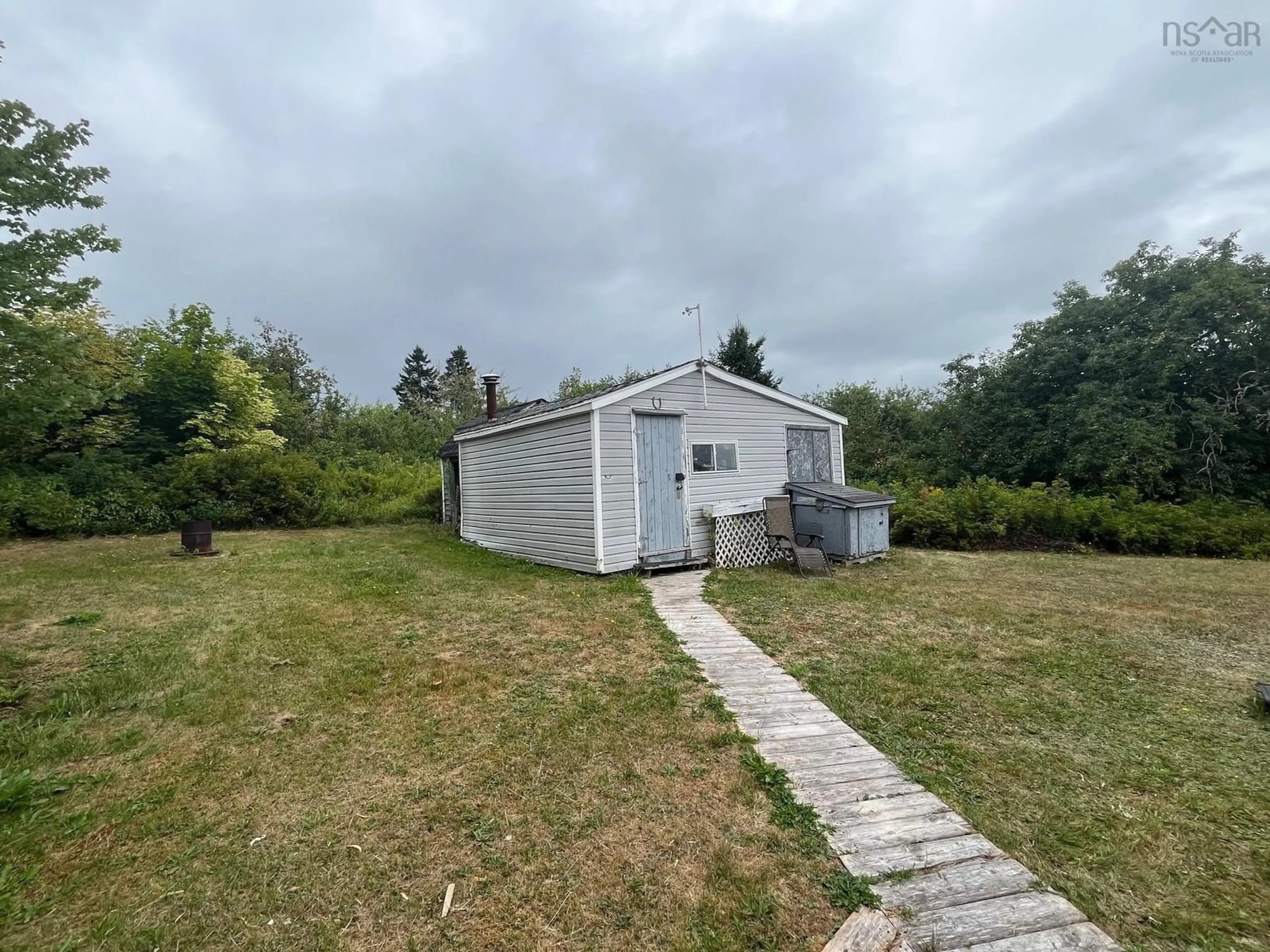 Shed for 607 Highway 2, Lower Five Islands Nova Scotia B0M 1N0