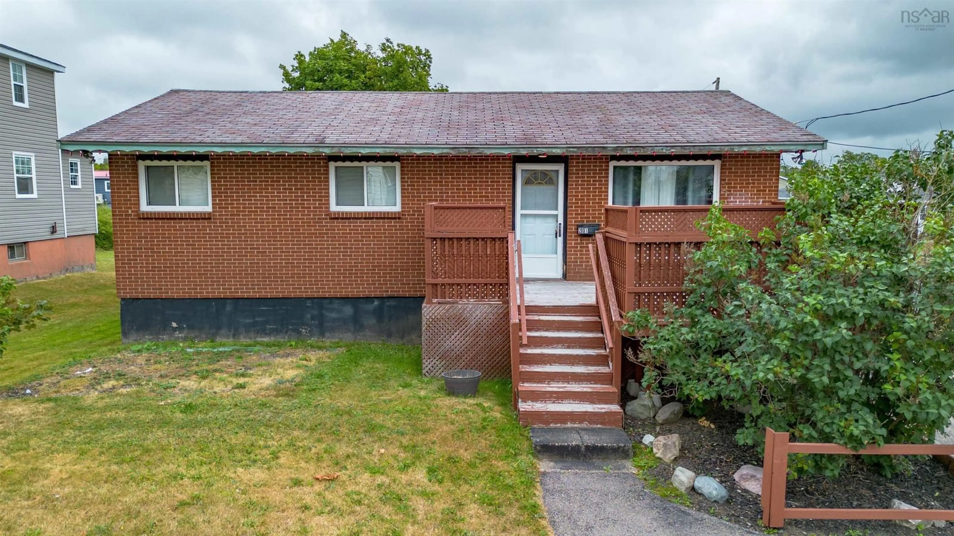 Unknown for 201 Gatacre St, Sydney Nova Scotia B1N 1Z3
