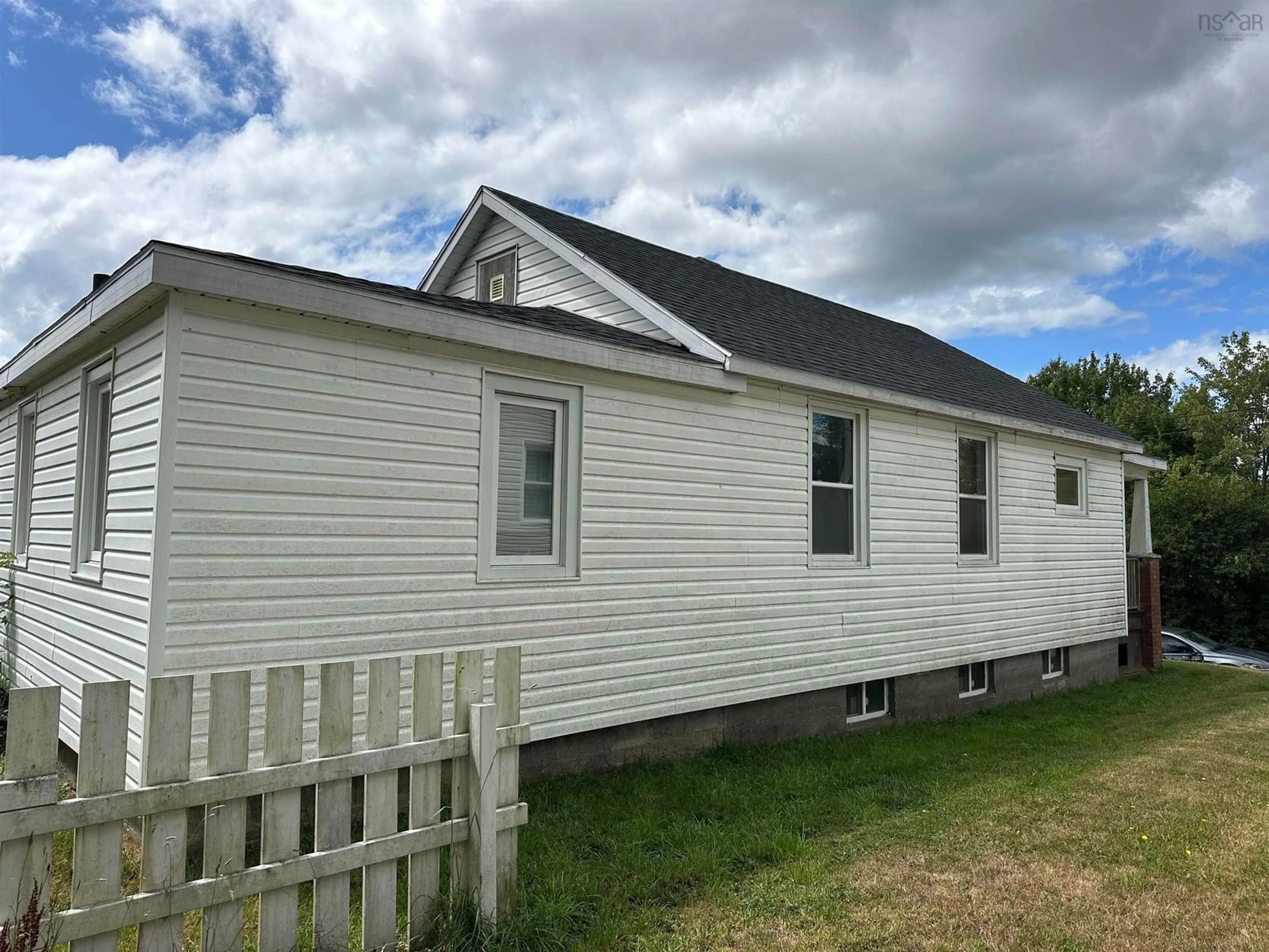 Unknown for 358 Royal Ave, Sydney Nova Scotia B1P 4N5