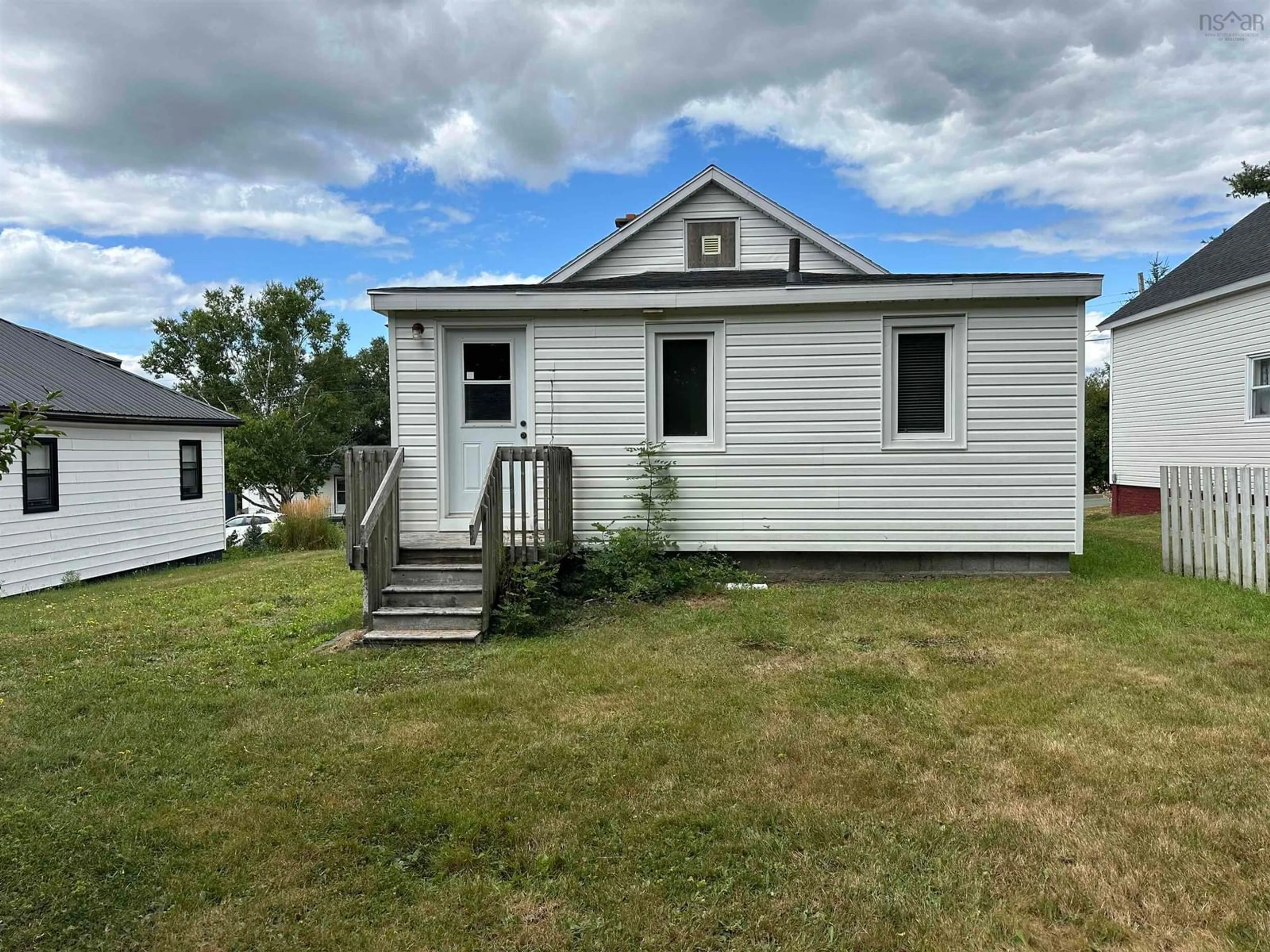 Shed for 358 Royal Ave, Sydney Nova Scotia B1P 4N5