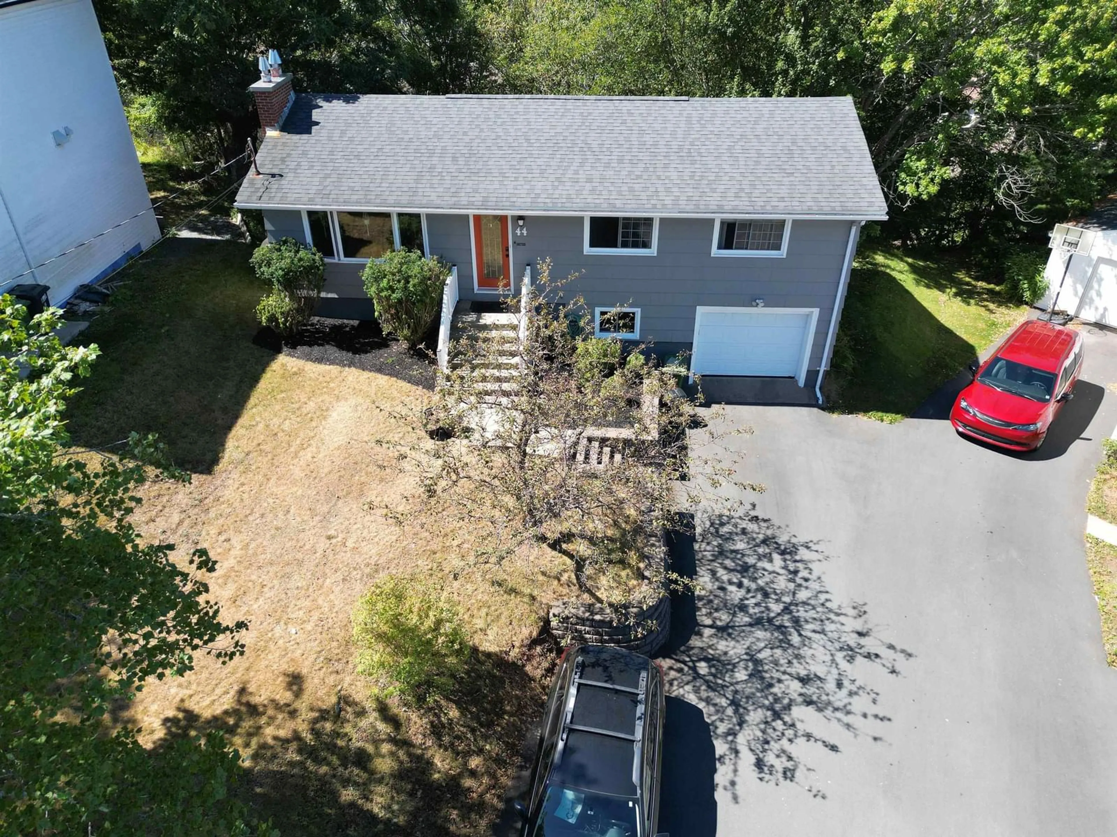 A pic from outside/outdoor area/front of a property/back of a property/a pic from drone, street for 44 Marlwood Dr, Halifax Nova Scotia B3M 3H2