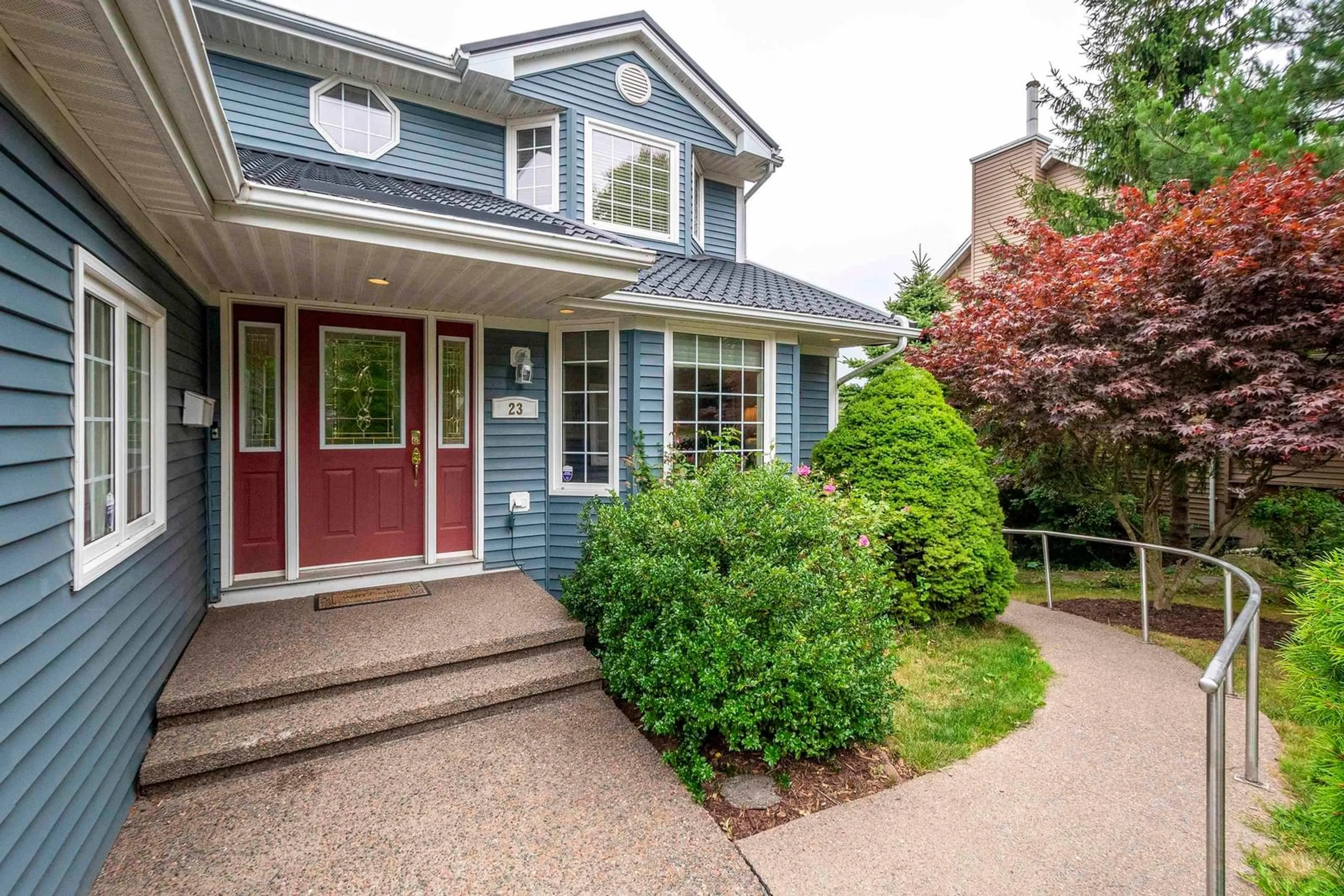 Home with vinyl exterior material, street for 23 Lakeshore Park Terr, Dartmouth Nova Scotia B3A 4Z4