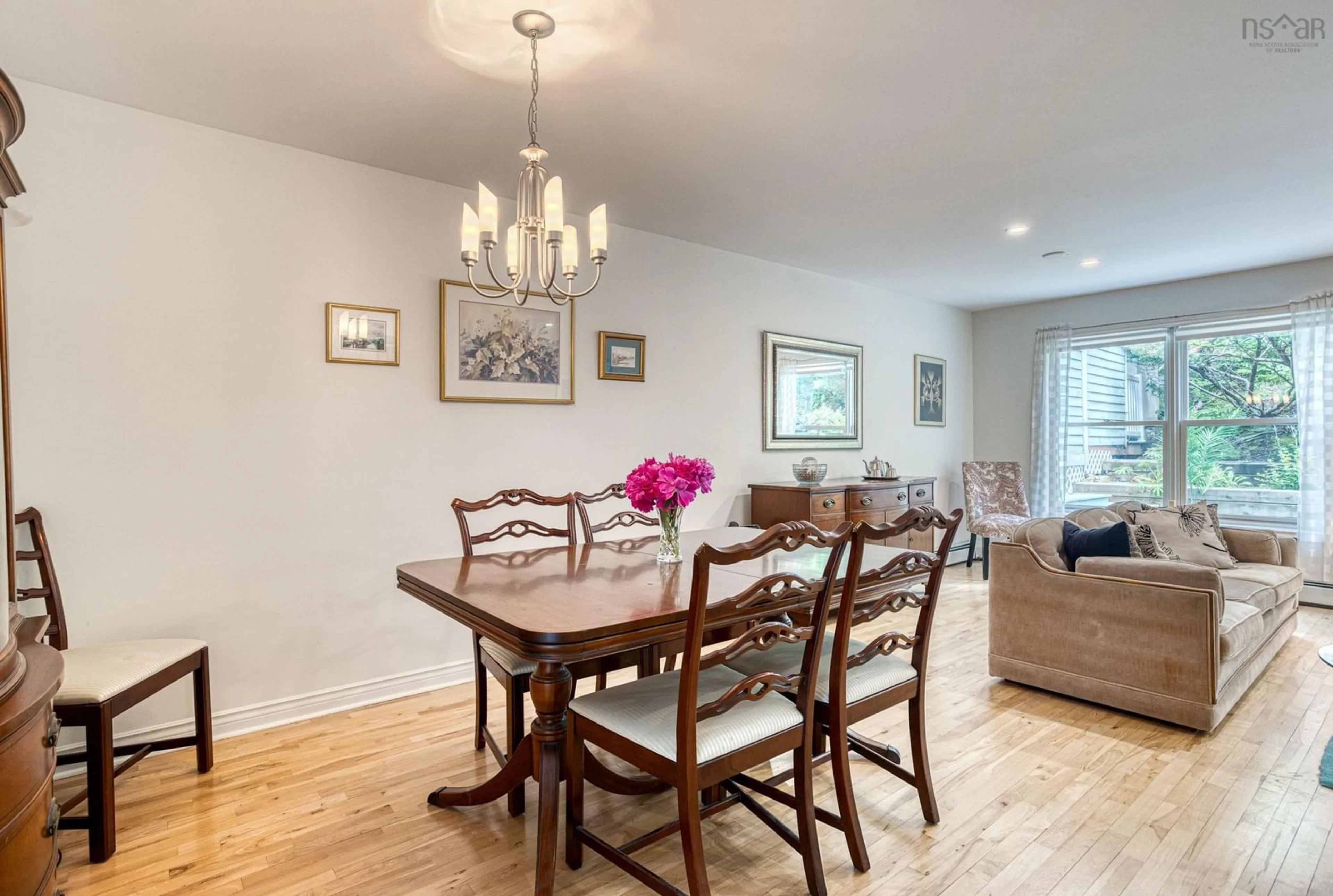 Dining room, wood/laminate floor for 213 Spinnaker Dr, Halifax Nova Scotia B3N 3C3