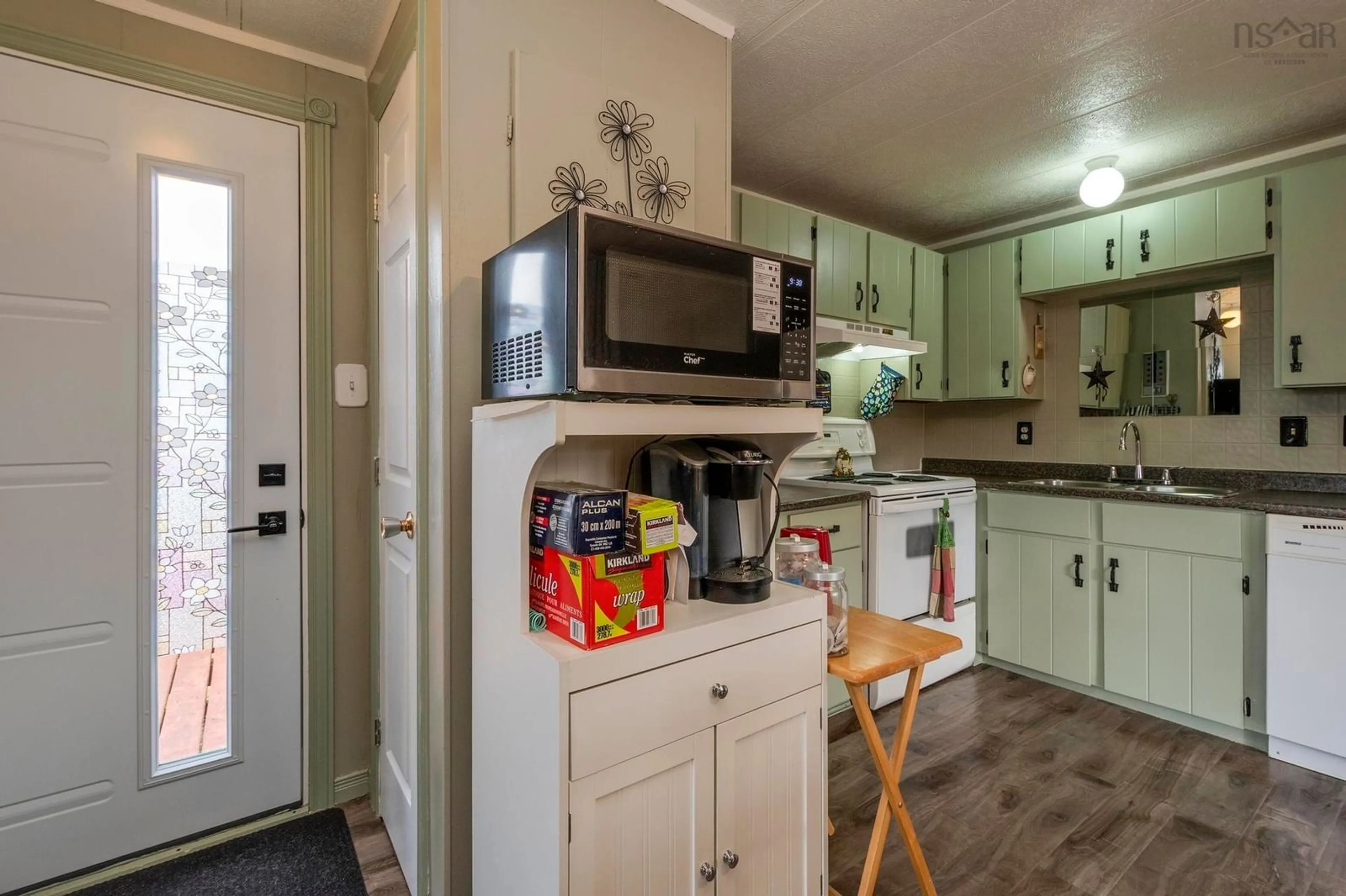 Standard kitchen, unknown for 25 Owen Ave, Mount Uniacke Nova Scotia B0N 1Z0