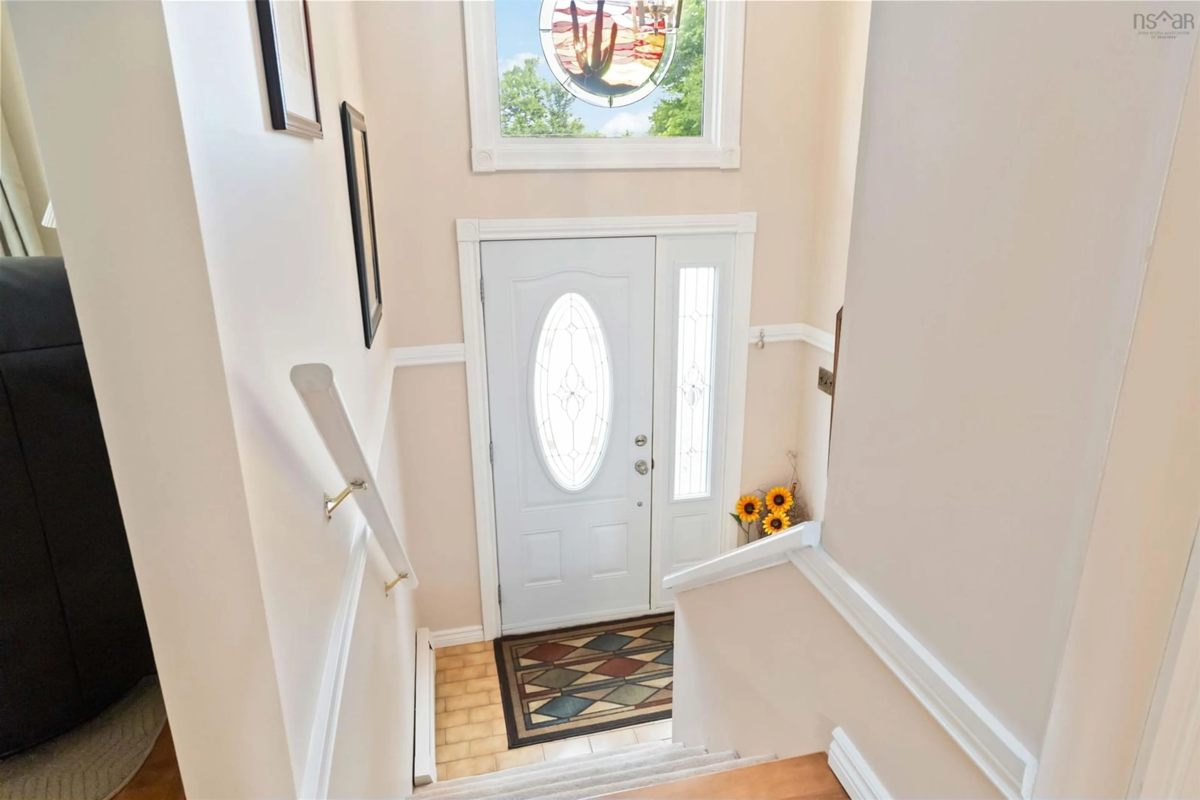 Indoor entryway for 1 Patricia Pl, Lake Echo Nova Scotia B3E 1B1