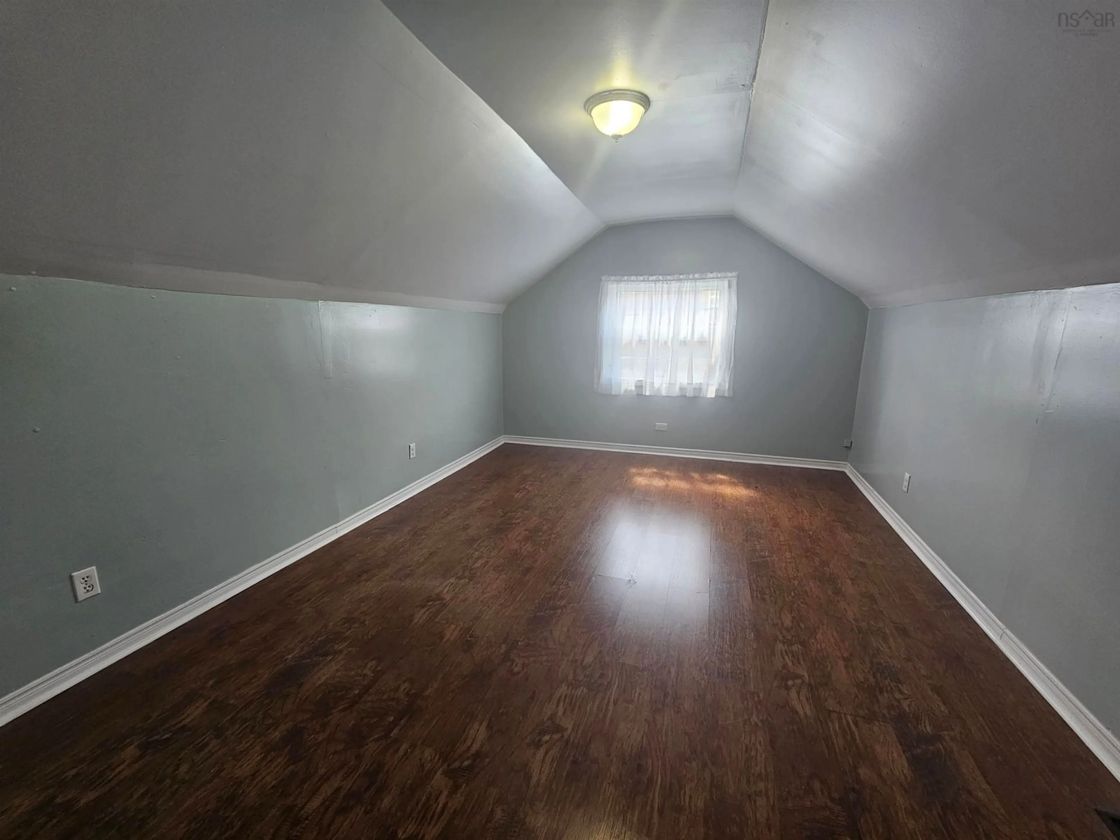 A pic of a room for 92 Queen St, North Sydney Nova Scotia B2A 1A6
