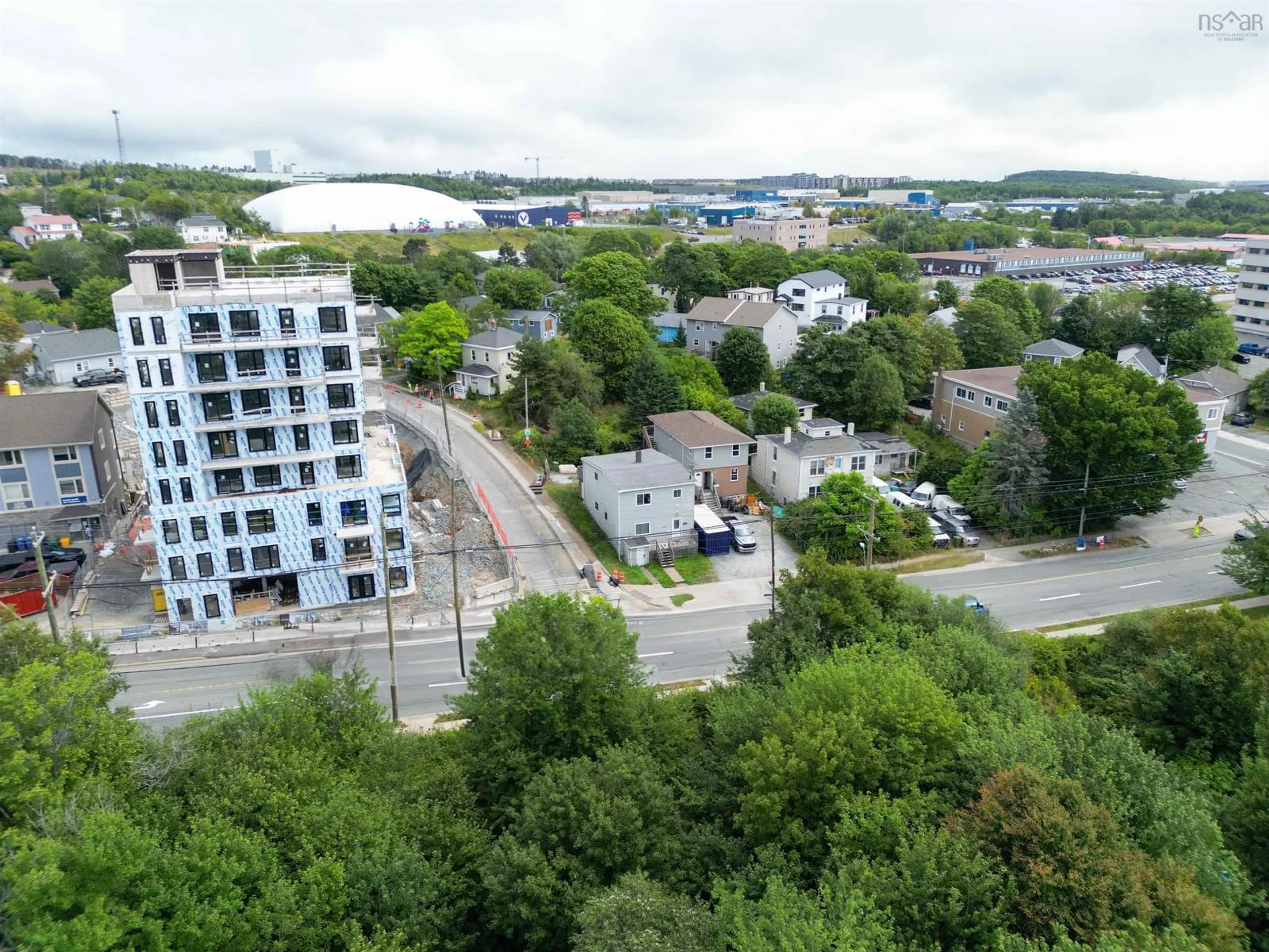 A pic from outside/outdoor area/front of a property/back of a property/a pic from drone, city buildings view from balcony for 251 Pleasant St, Dartmouth Nova Scotia B2Y 3S1