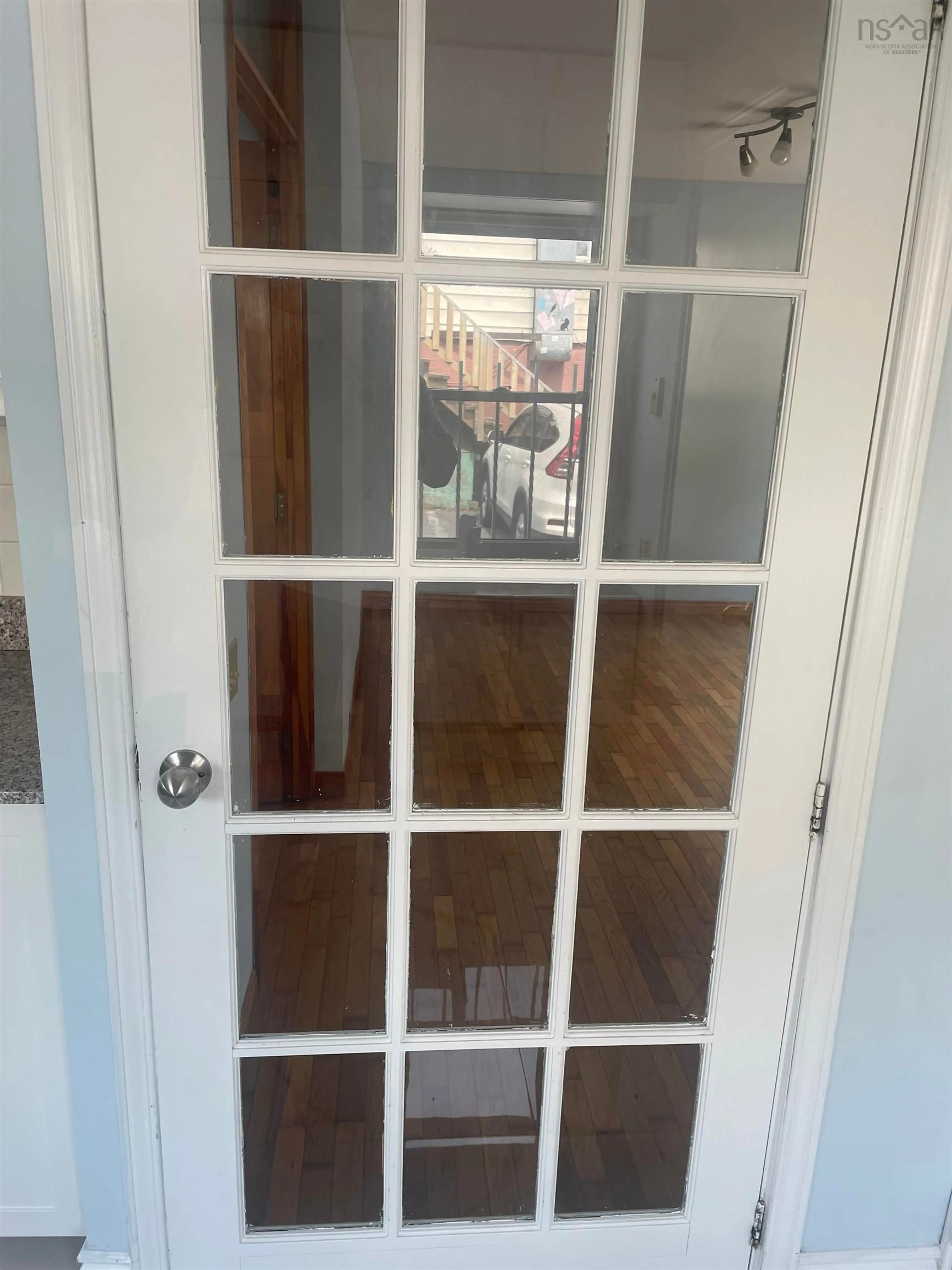 Indoor entryway for 2585 Maynard St, Halifax Nova Scotia B3K 3V6