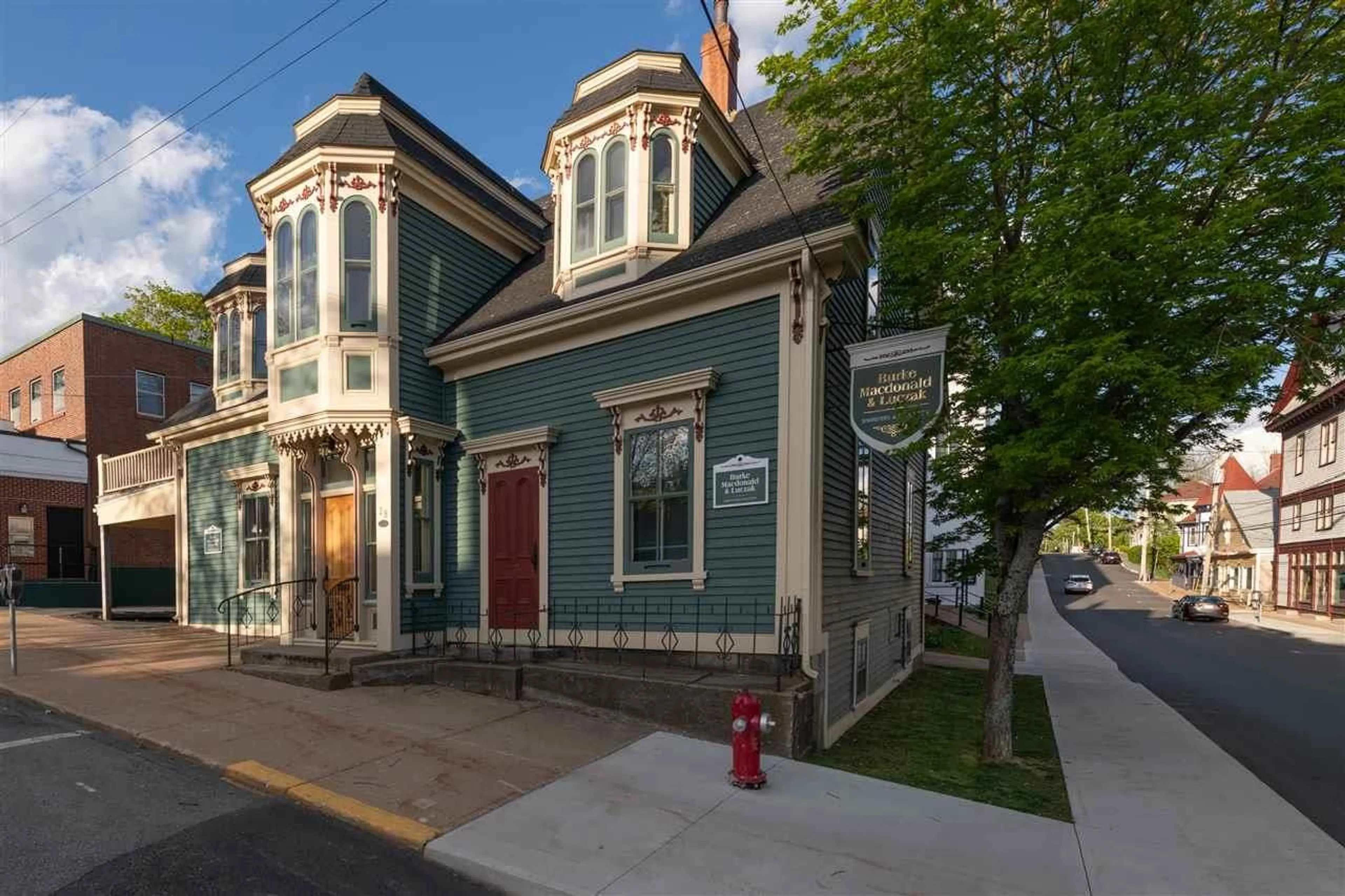 Unknown for 28 King St, Lunenburg Nova Scotia B0J 2C0