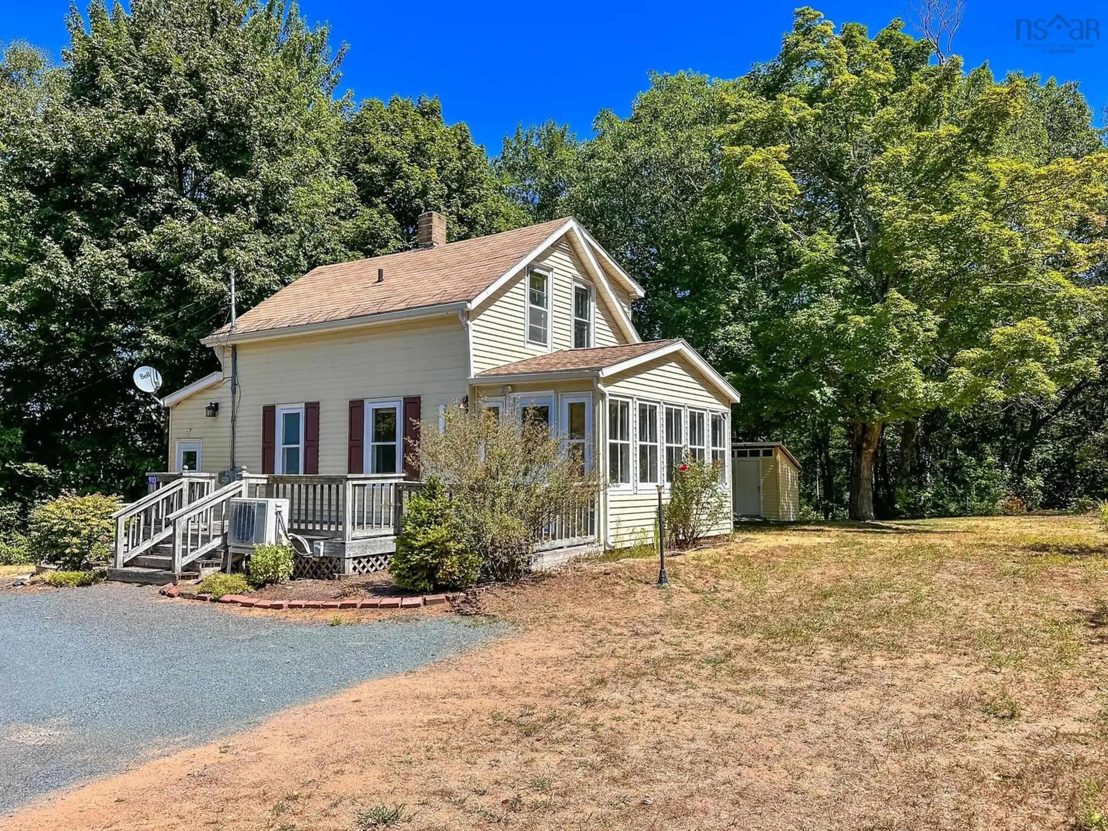 Unknown for 910 West Main St, Kentville Nova Scotia B4N 3V7