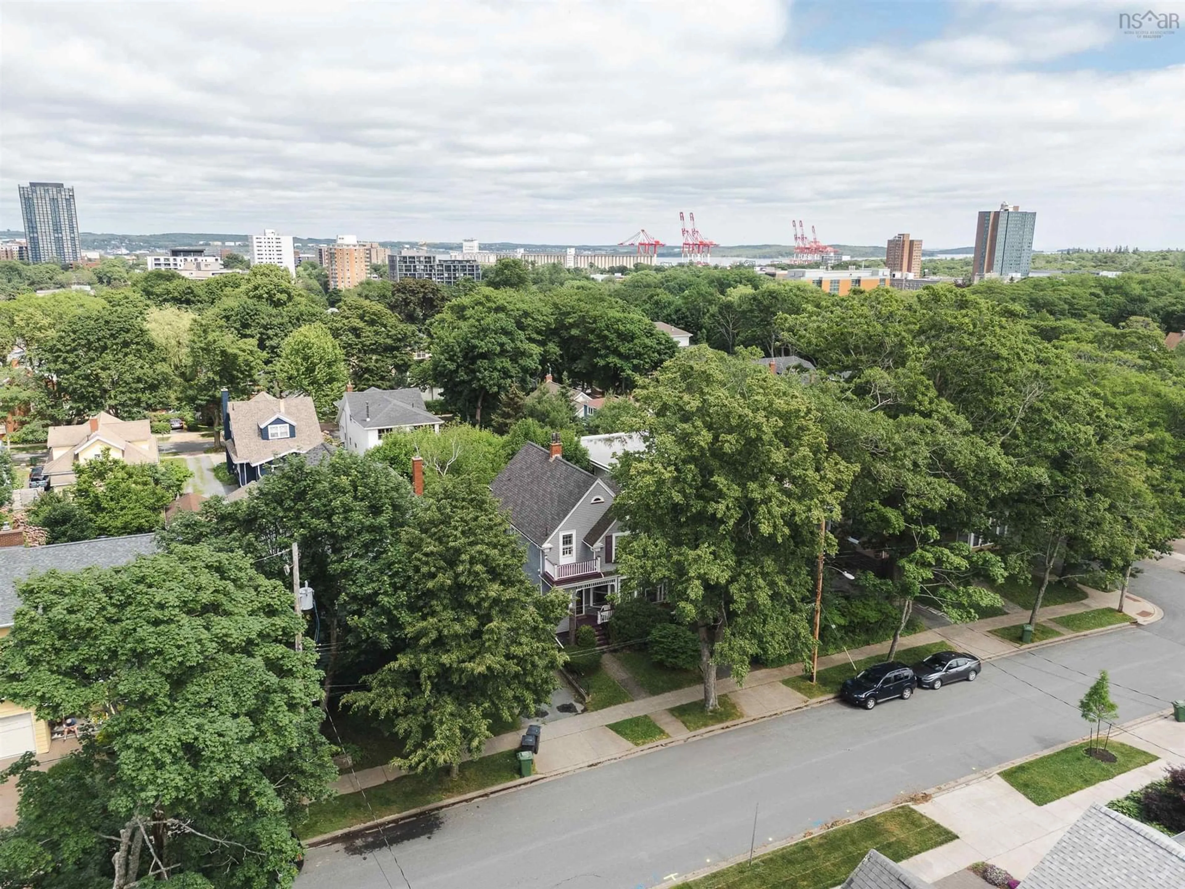 A pic from outside/outdoor area/front of a property/back of a property/a pic from drone, city buildings view from balcony for 1123/1121 Cartaret St, Halifax Nova Scotia B3H 3P2