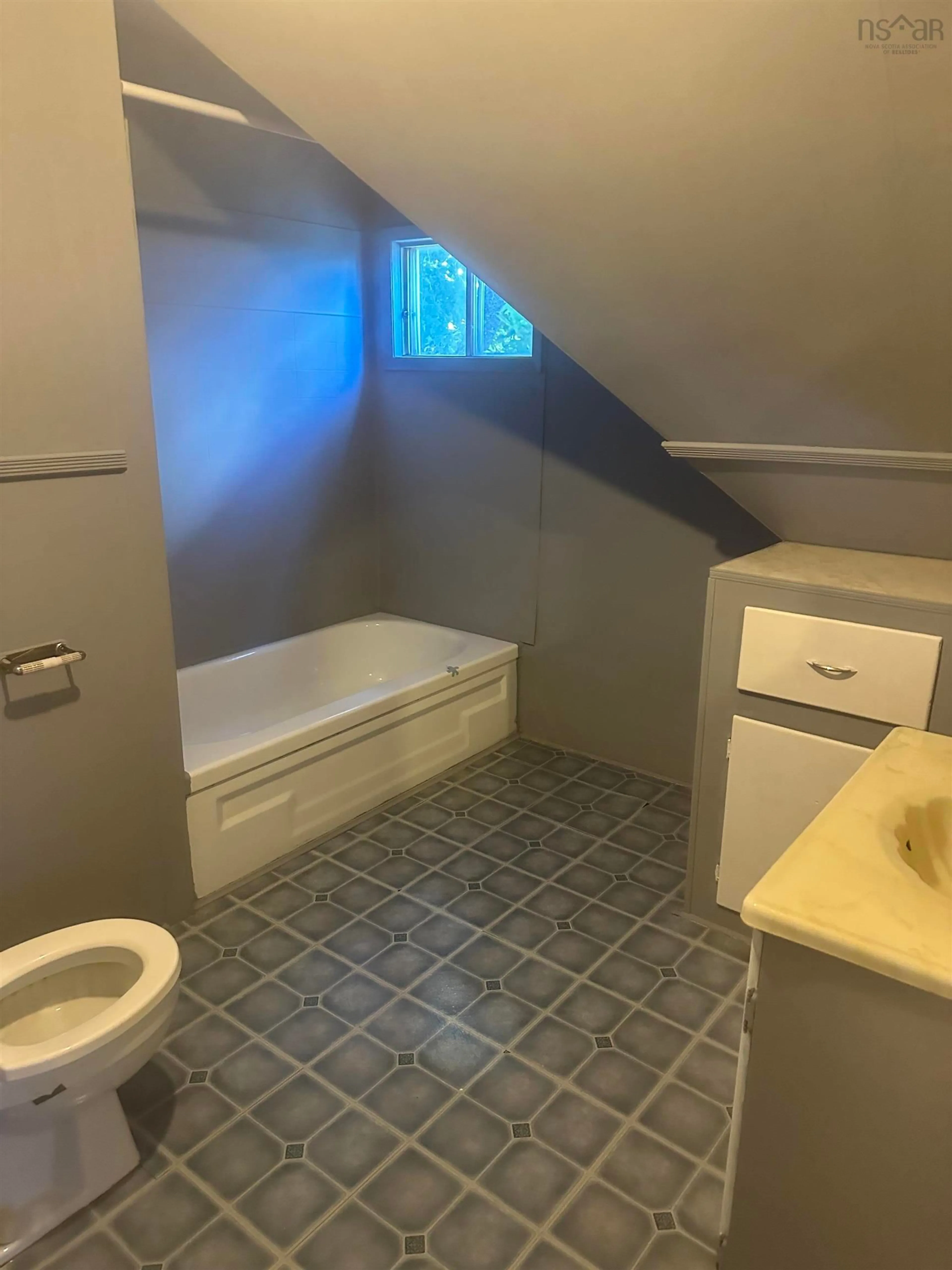 A pic of a room for 194 Victoria Rd, Sydney Nova Scotia B1P 2V6