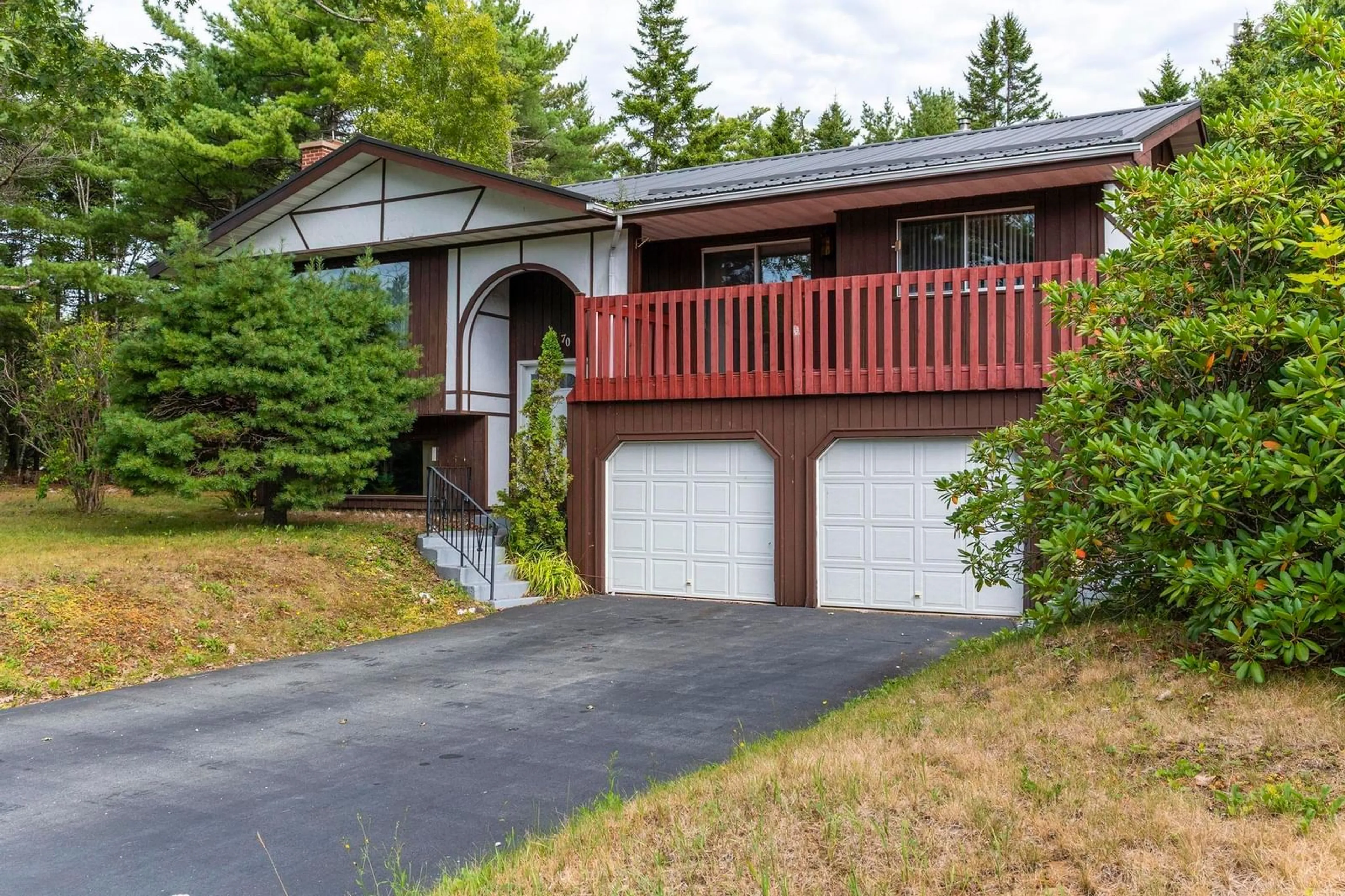 Home with vinyl exterior material, street for 70 Chester Downs Rd, East Chester Nova Scotia B0J 1J0
