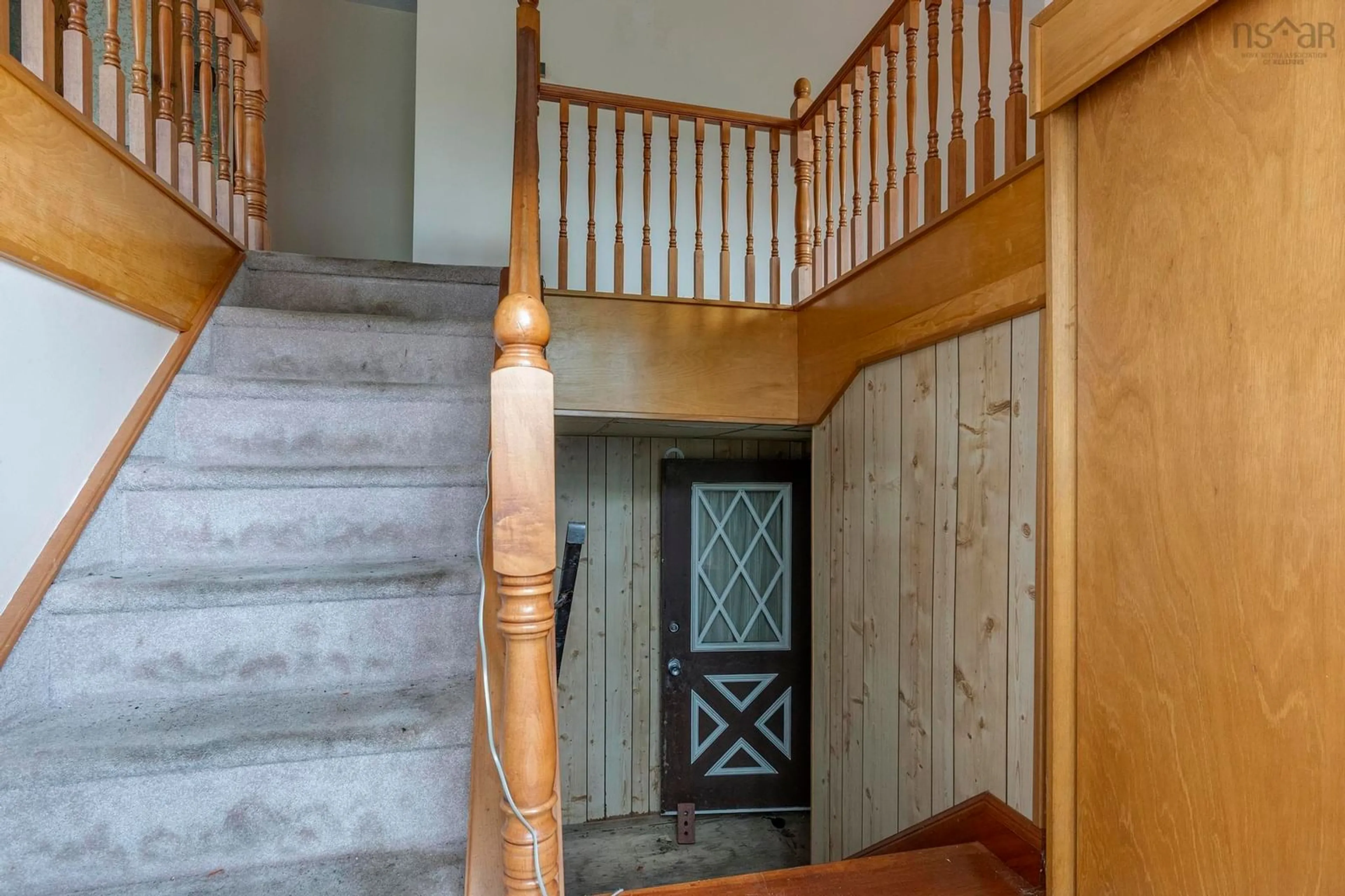 Indoor foyer for 70 Chester Downs Rd, East Chester Nova Scotia B0J 1J0