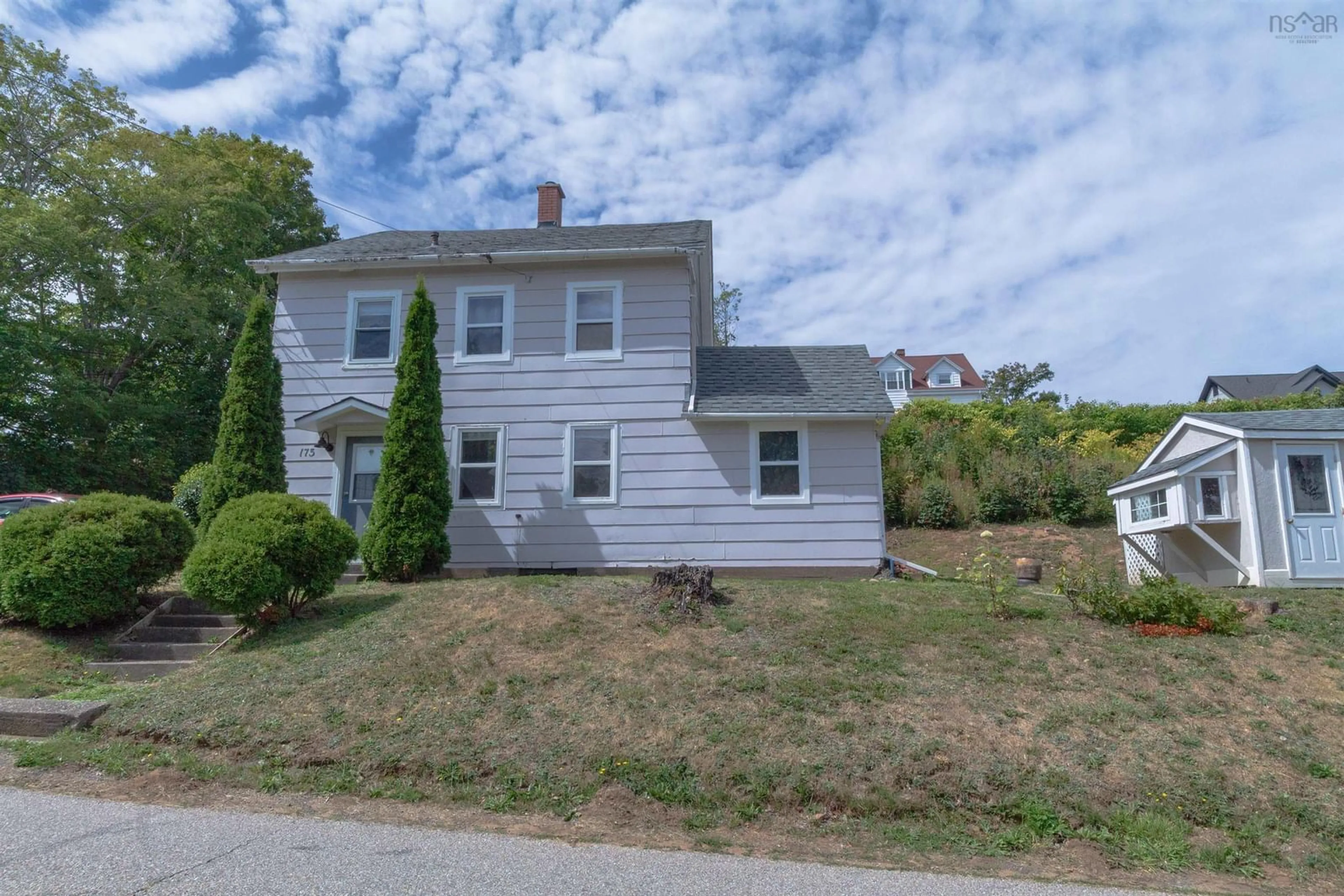 A pic from outside/outdoor area/front of a property/back of a property/a pic from drone, street for 175 Second Ave, Digby Nova Scotia B0V 1A0