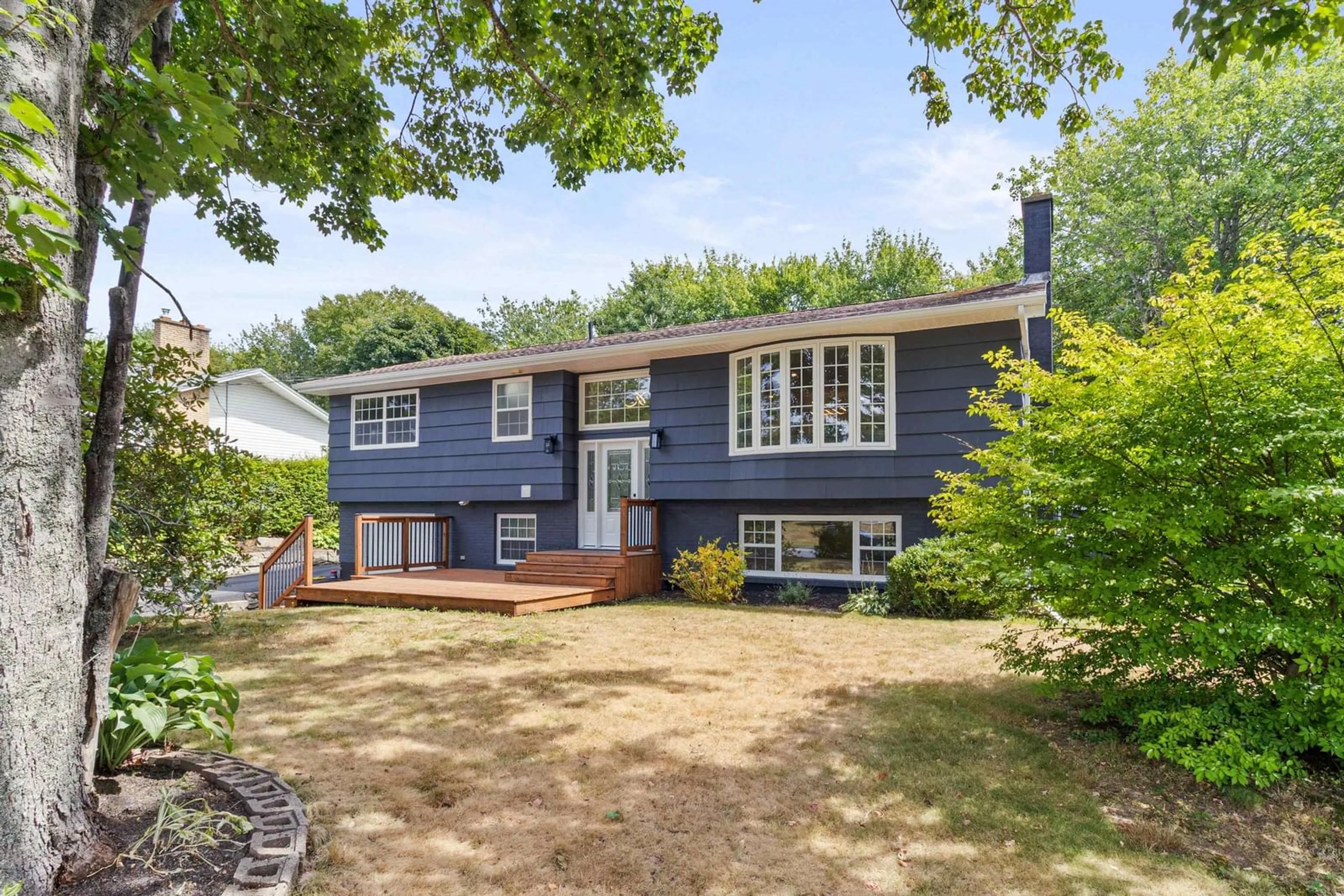 Home with vinyl exterior material, street for 38 Belvedere Dr, Dartmouth Nova Scotia B2X 2N1