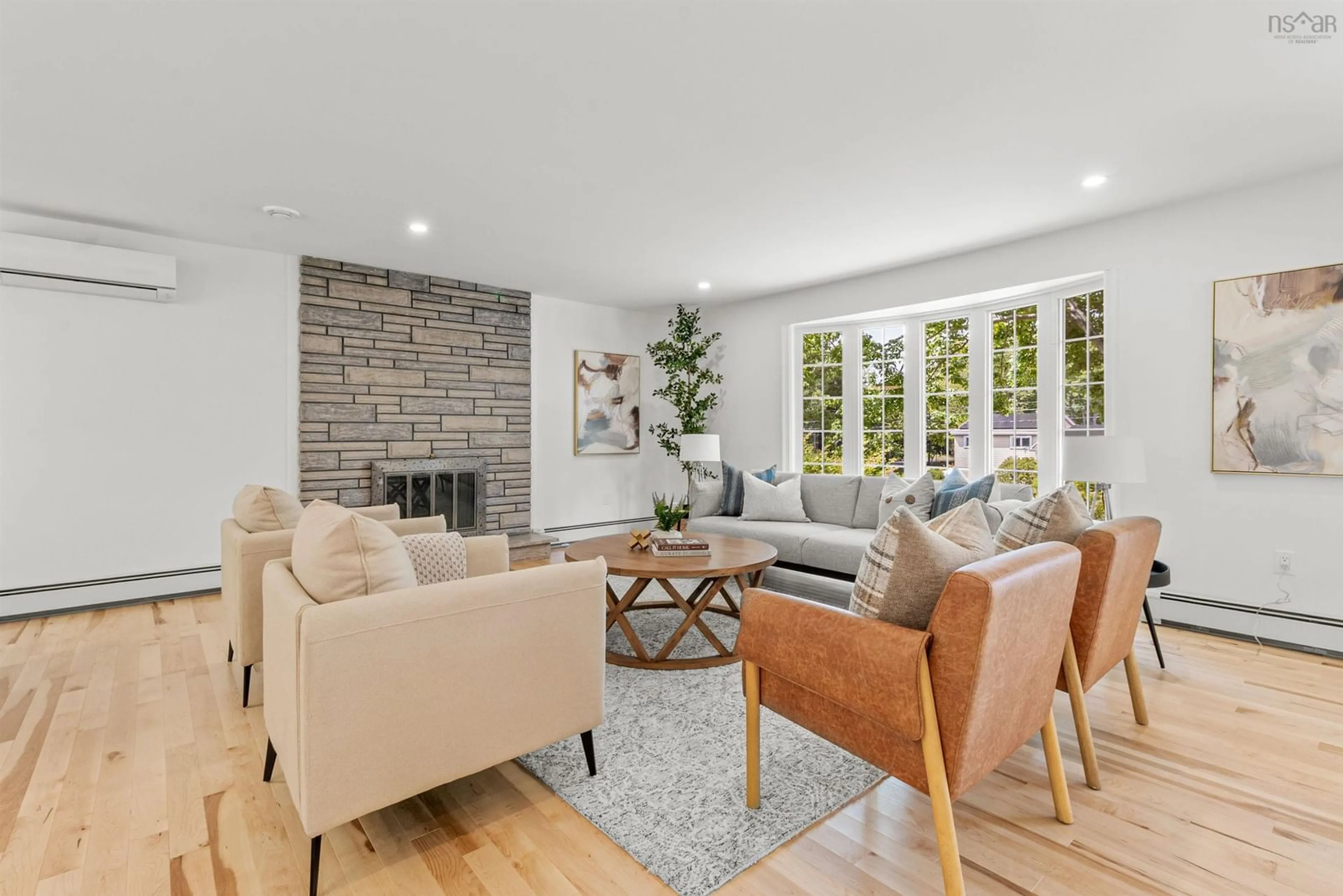 Living room with furniture, unknown for 38 Belvedere Dr, Dartmouth Nova Scotia B2X 2N1